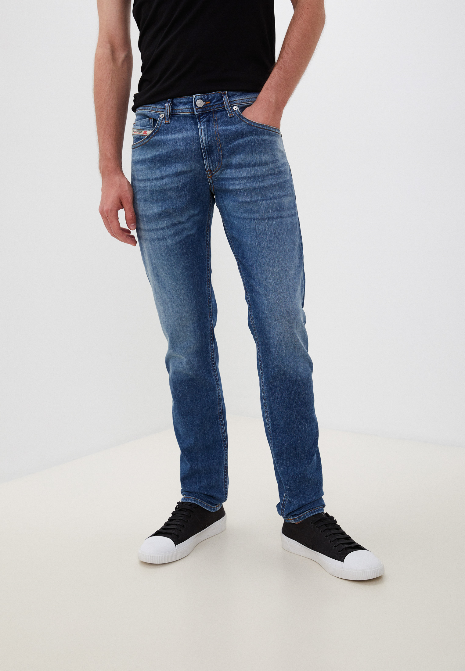 Мужские прямые джинсы Diesel (Дизель) 00SB6F009DB: изображение 5