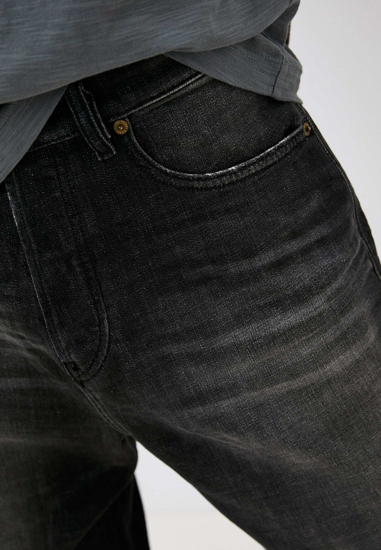 Мужские зауженные джинсы Diesel (Дизель) 00SSQ3009JW: изображение 4