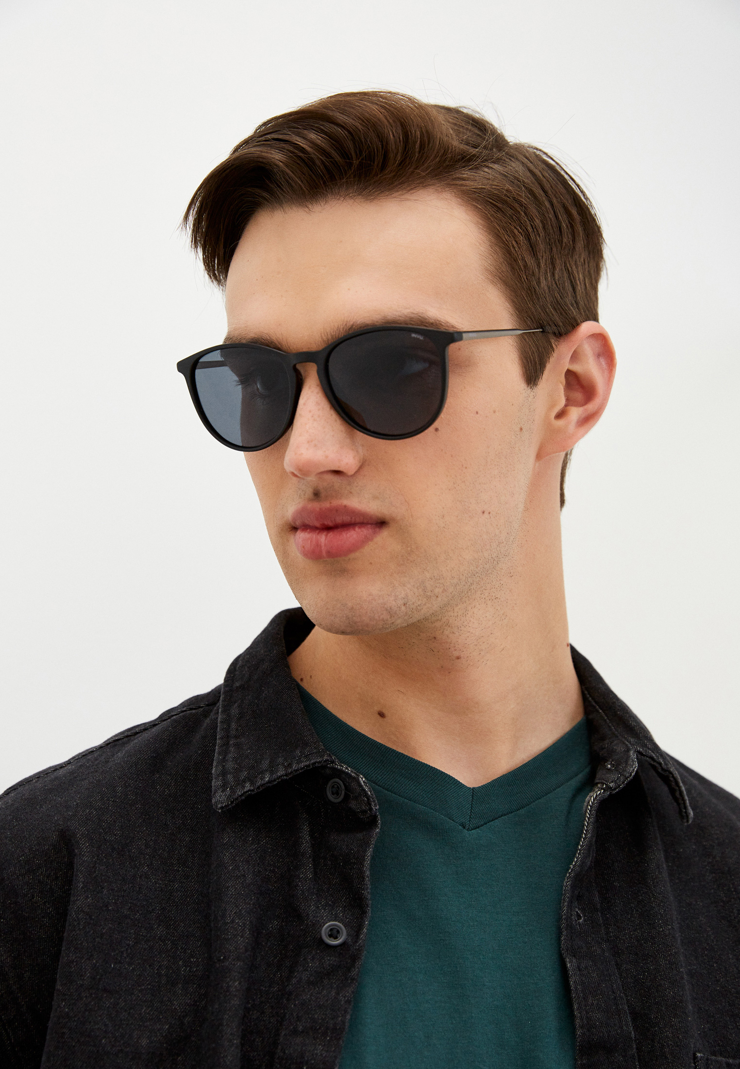 Мужские солнцезащитные очки Invu B2102D: изображение 5