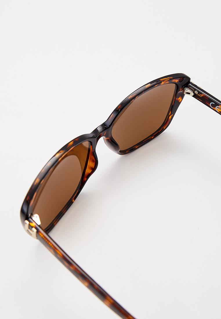 Женские солнцезащитные очки Invu B2231B: изображение 8
