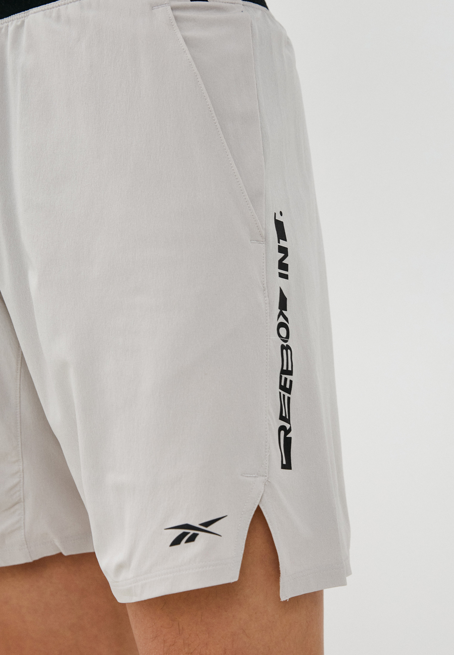 Мужские спортивные шорты Reebok (Рибок) H46633 купить за 2840 руб.