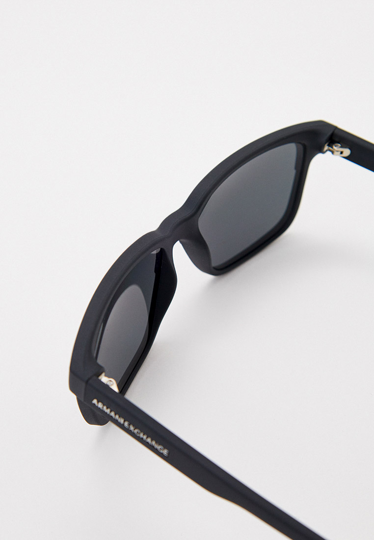 Женские солнцезащитные очки Armani Exchange 0AX4026S купить за 16920 руб.