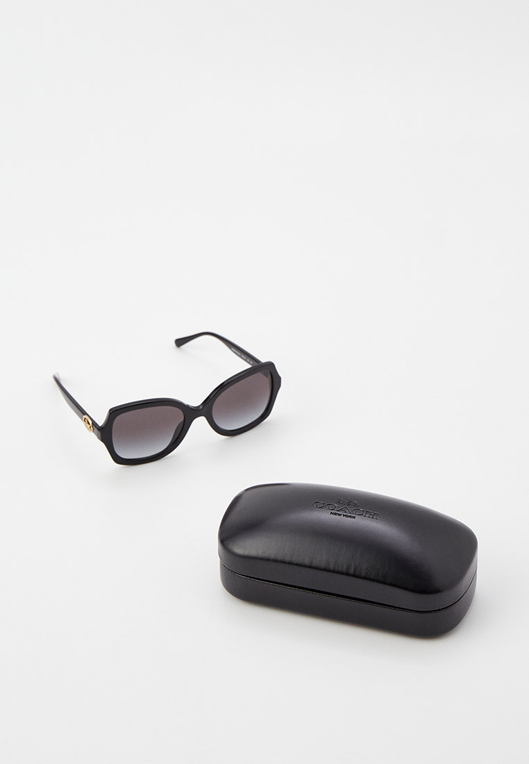 Женские солнцезащитные очки Coach 0HC8295: изображение 4