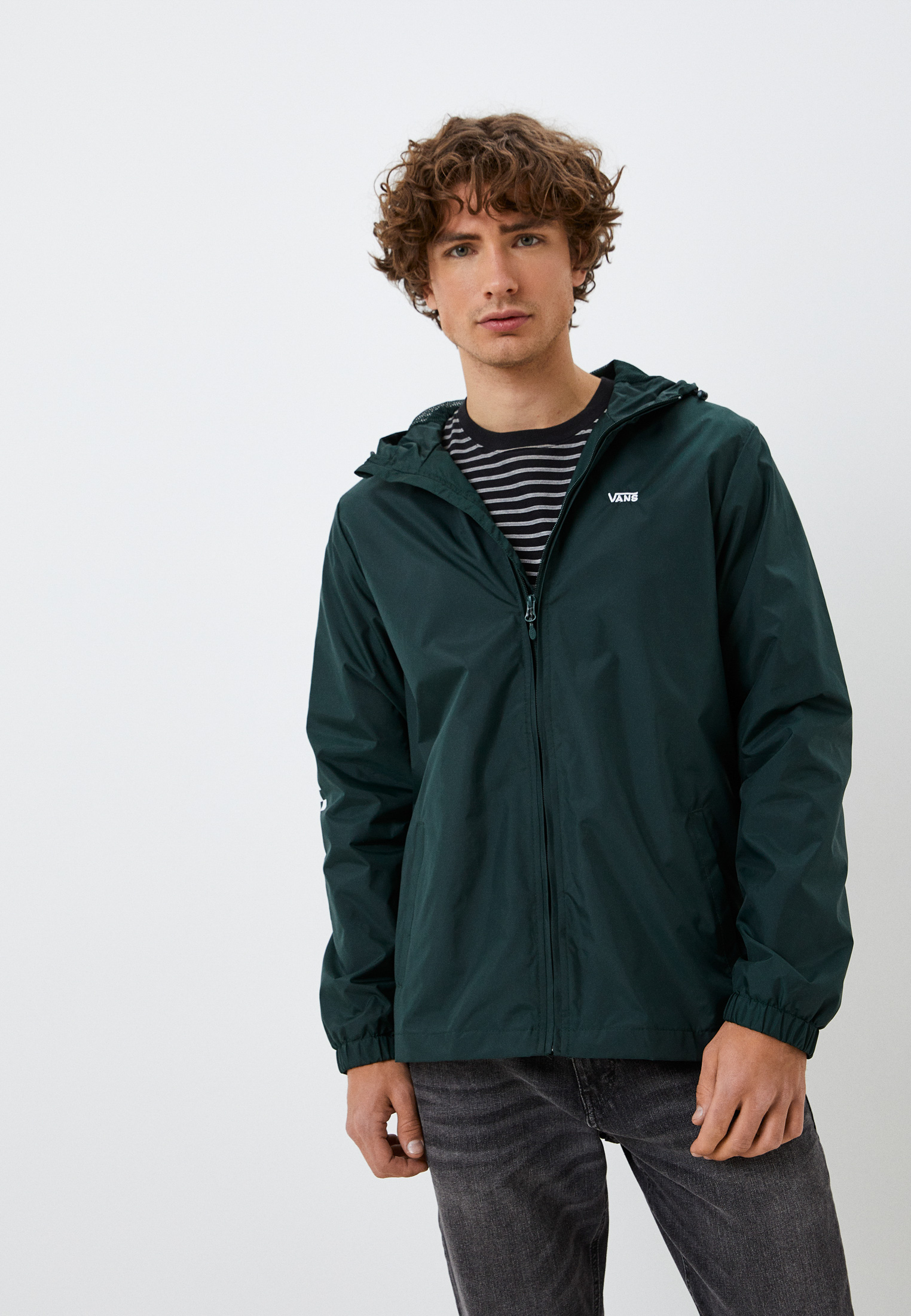 зеленая ветровка ванс. ветровка ванс мужская летняя. ветровка vans. ветровка vans мужская.