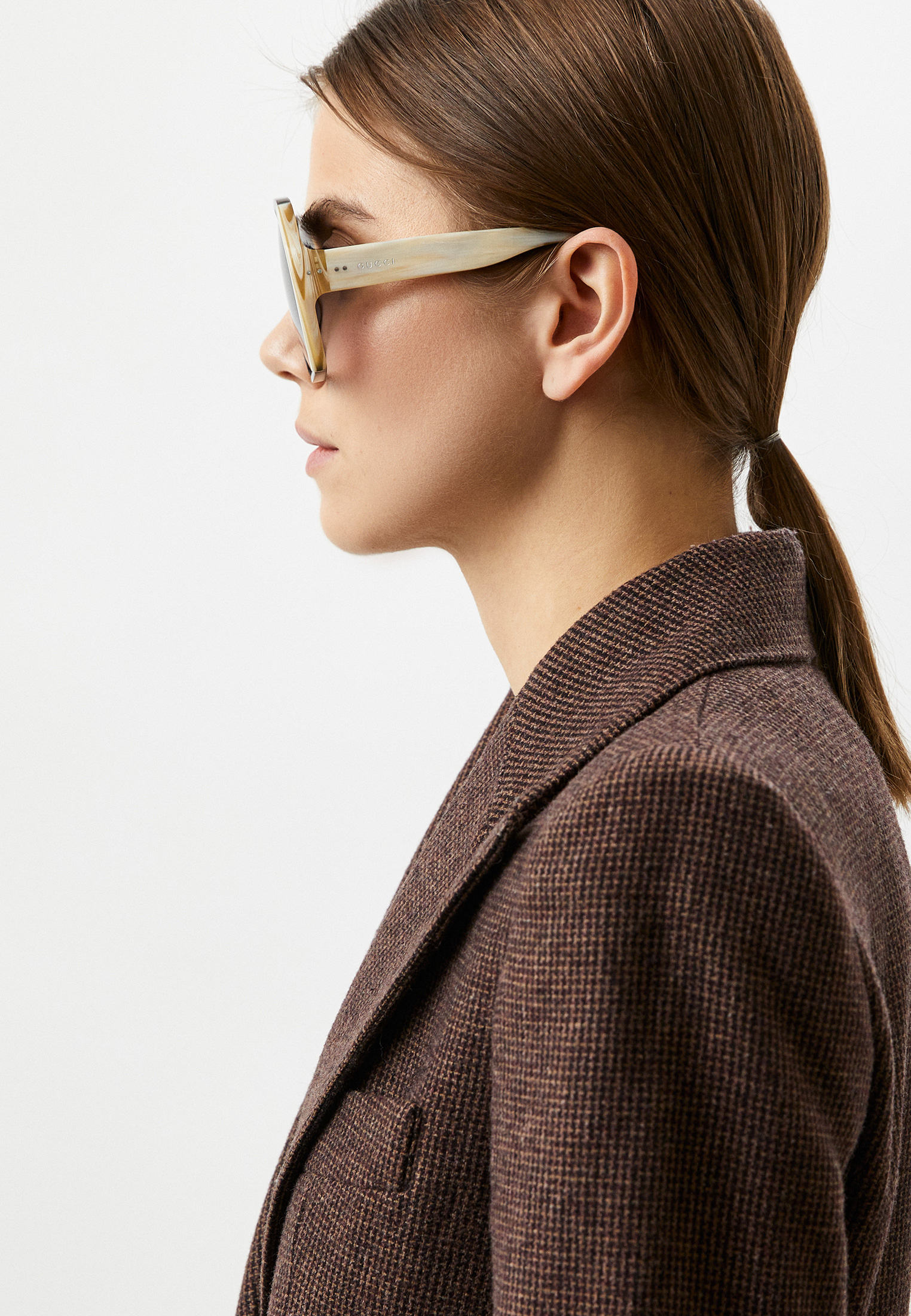 Женские солнцезащитные очки Gucci (Гуччи) GG1065S: изображение 5