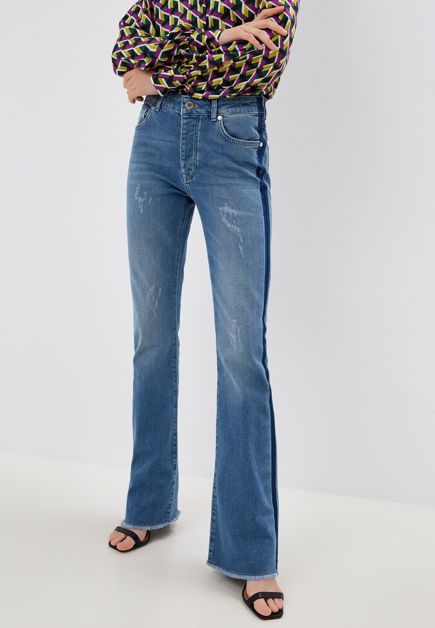 Широкие и расклешенные джинсы Silvian Heach PGP19679JE