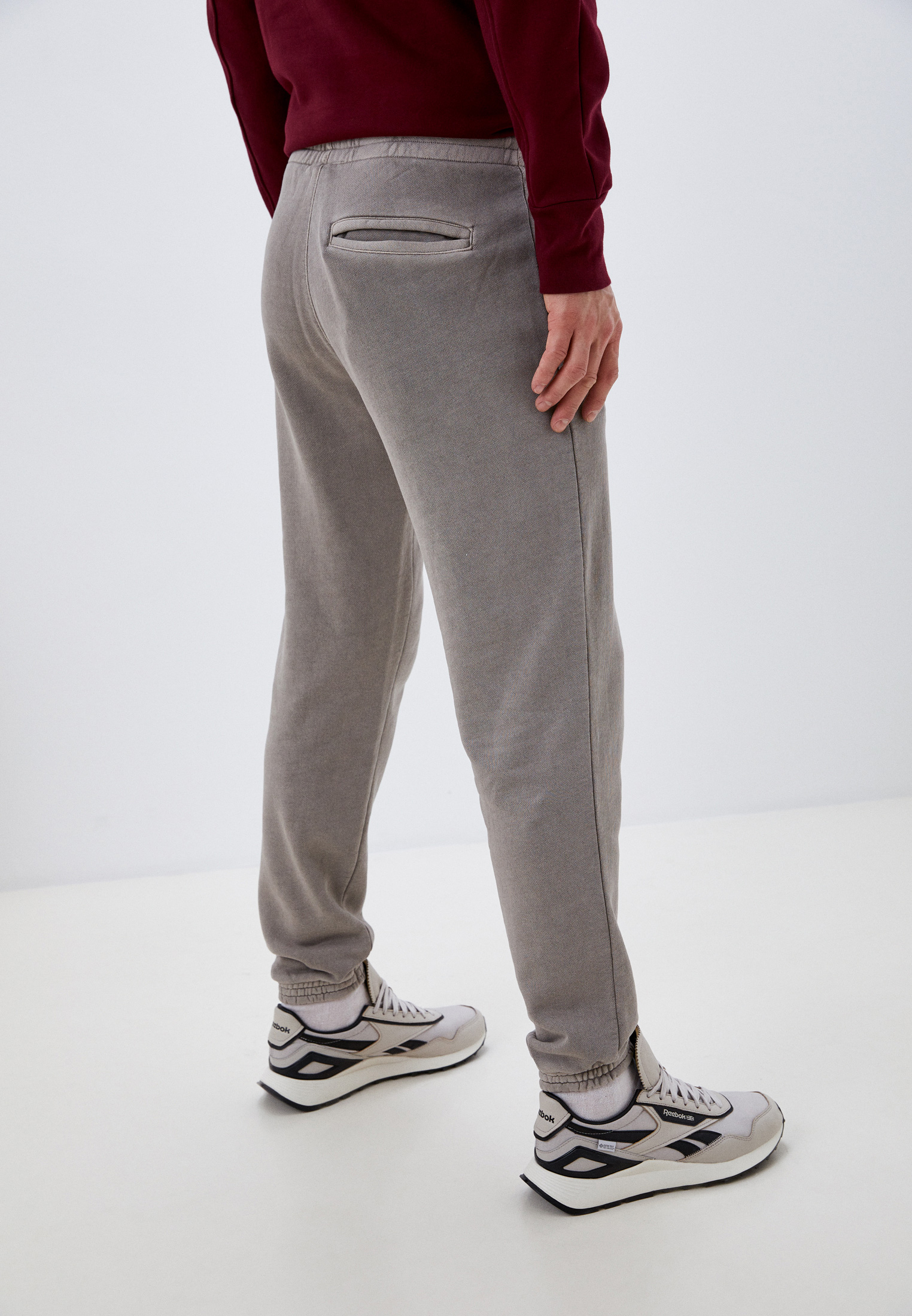Мужские спортивные брюки Reebok (Рибок) HB5969 купить за 5990 руб.