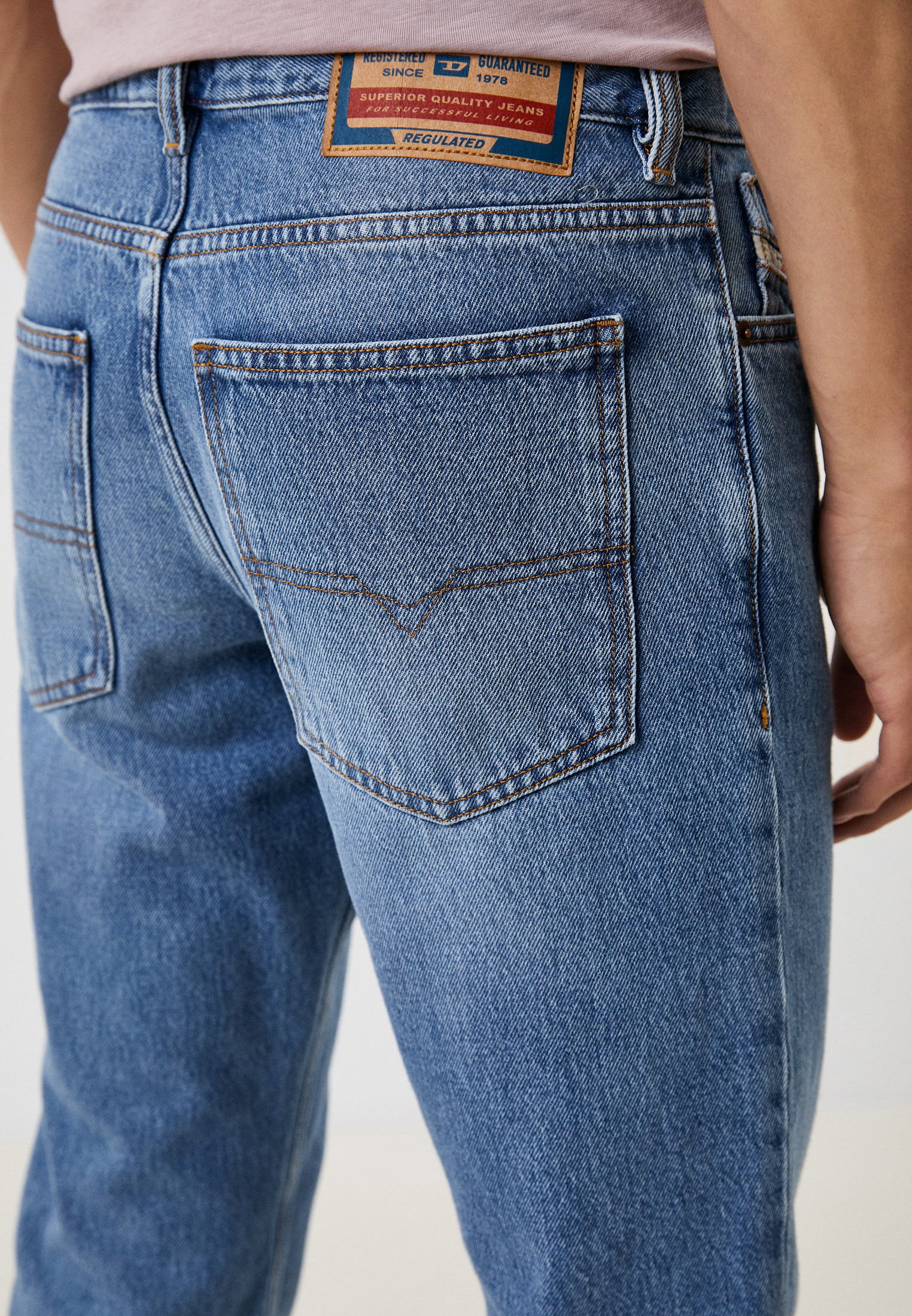 Мужские зауженные джинсы Diesel (Дизель) A0356809C15: изображение 4