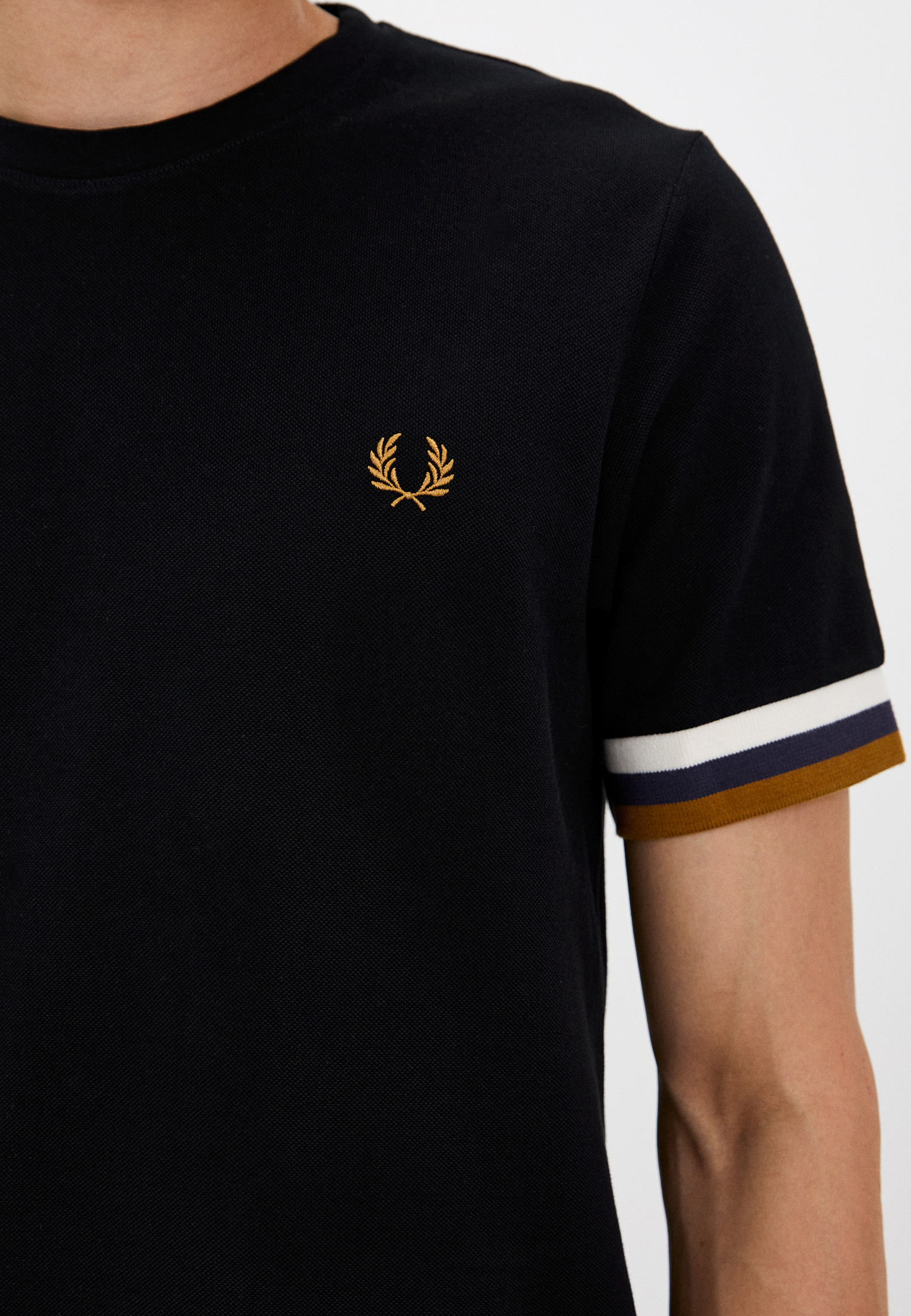 Футболка с коротким рукавом мужской Fred Perry (Фред Перри) M3594 купить