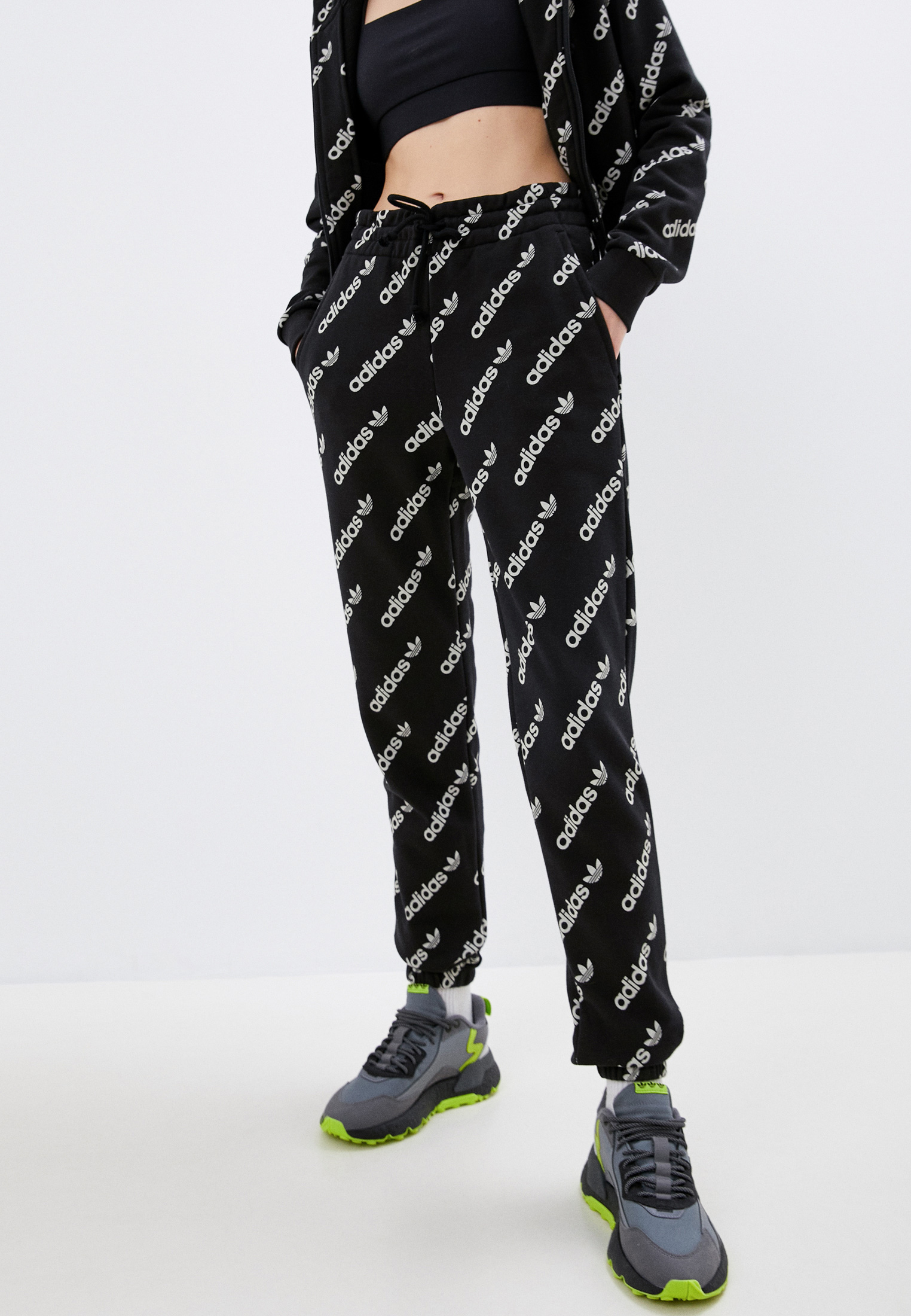 Женские брюки Adidas Originals (Адидас Ориджиналс) HM4887