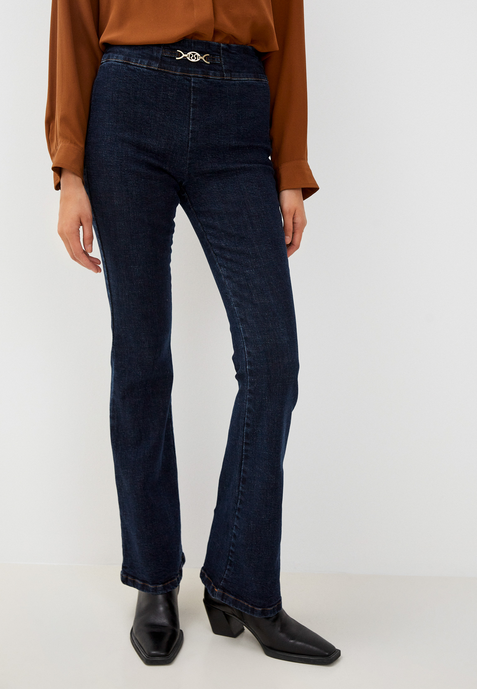 Широкие и расклешенные джинсы Rinascimento CFC0110174003