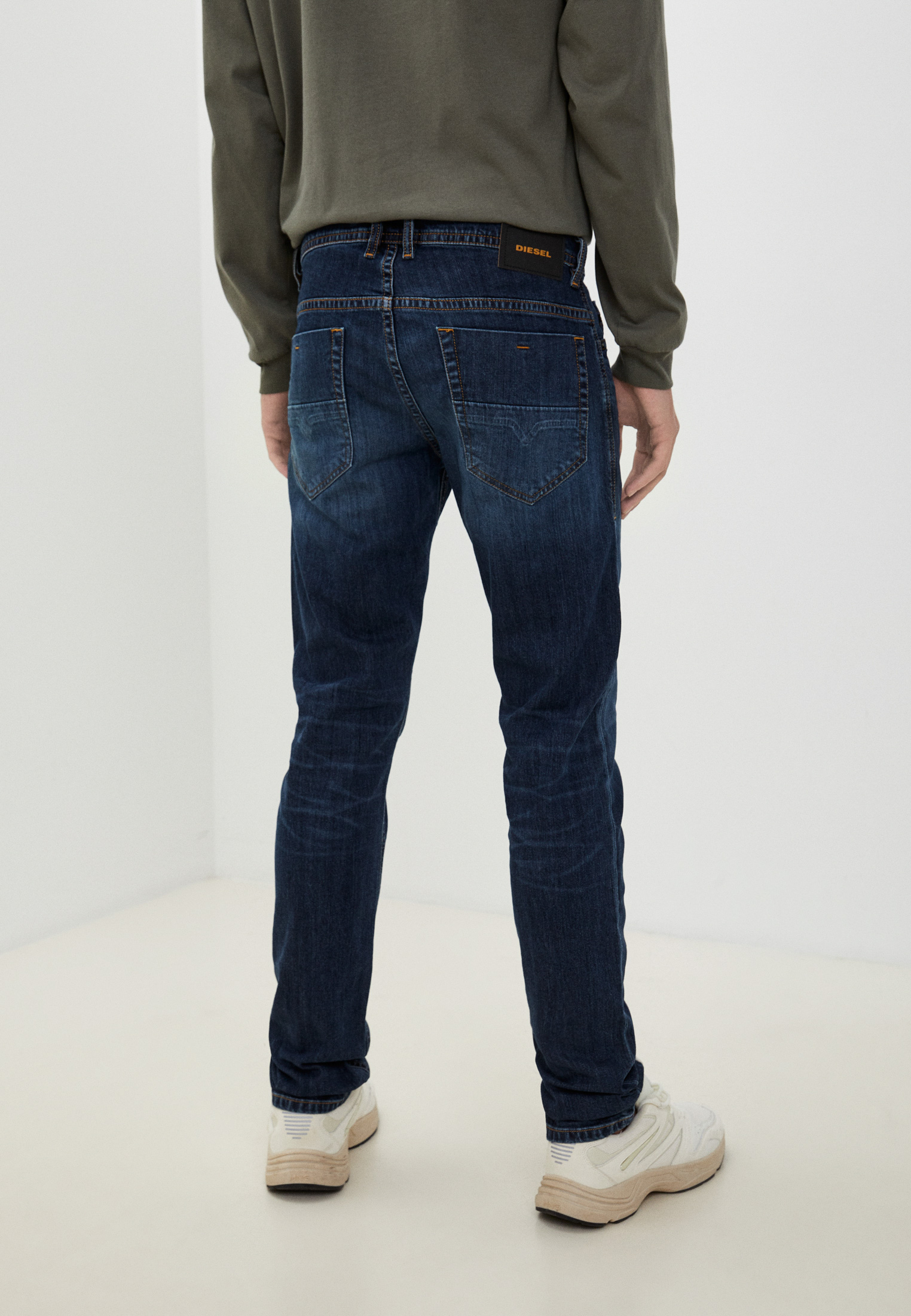 Мужские зауженные джинсы Diesel (Дизель) 00SB6F009DA: изображение 3