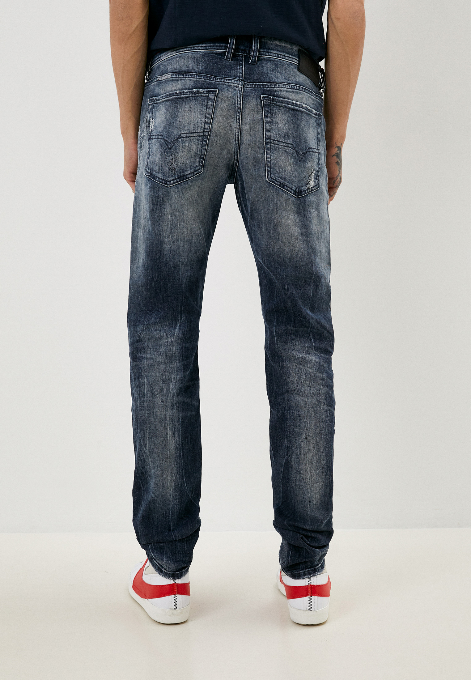 Мужские зауженные джинсы Diesel (Дизель) 00SWJG069NI: изображение 3
