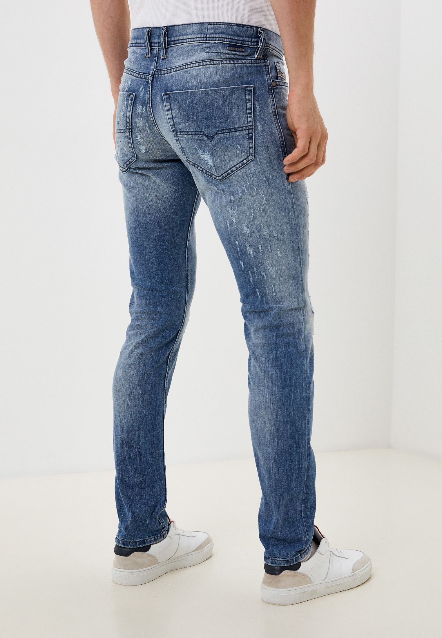 Мужские зауженные джинсы Diesel (Дизель) 00CKRI084QS: изображение 3