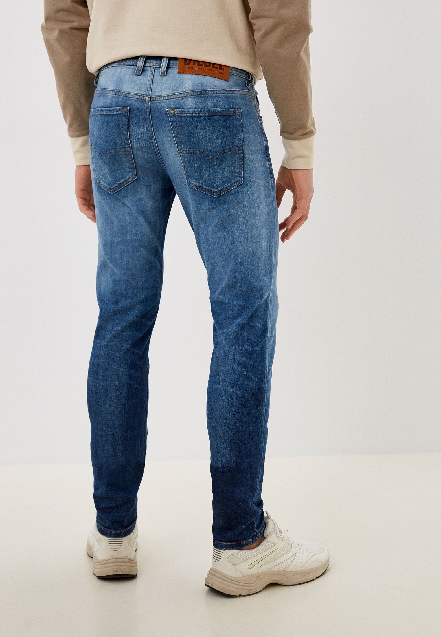 Мужские зауженные джинсы Diesel (Дизель) 00SWJG069XC: изображение 3