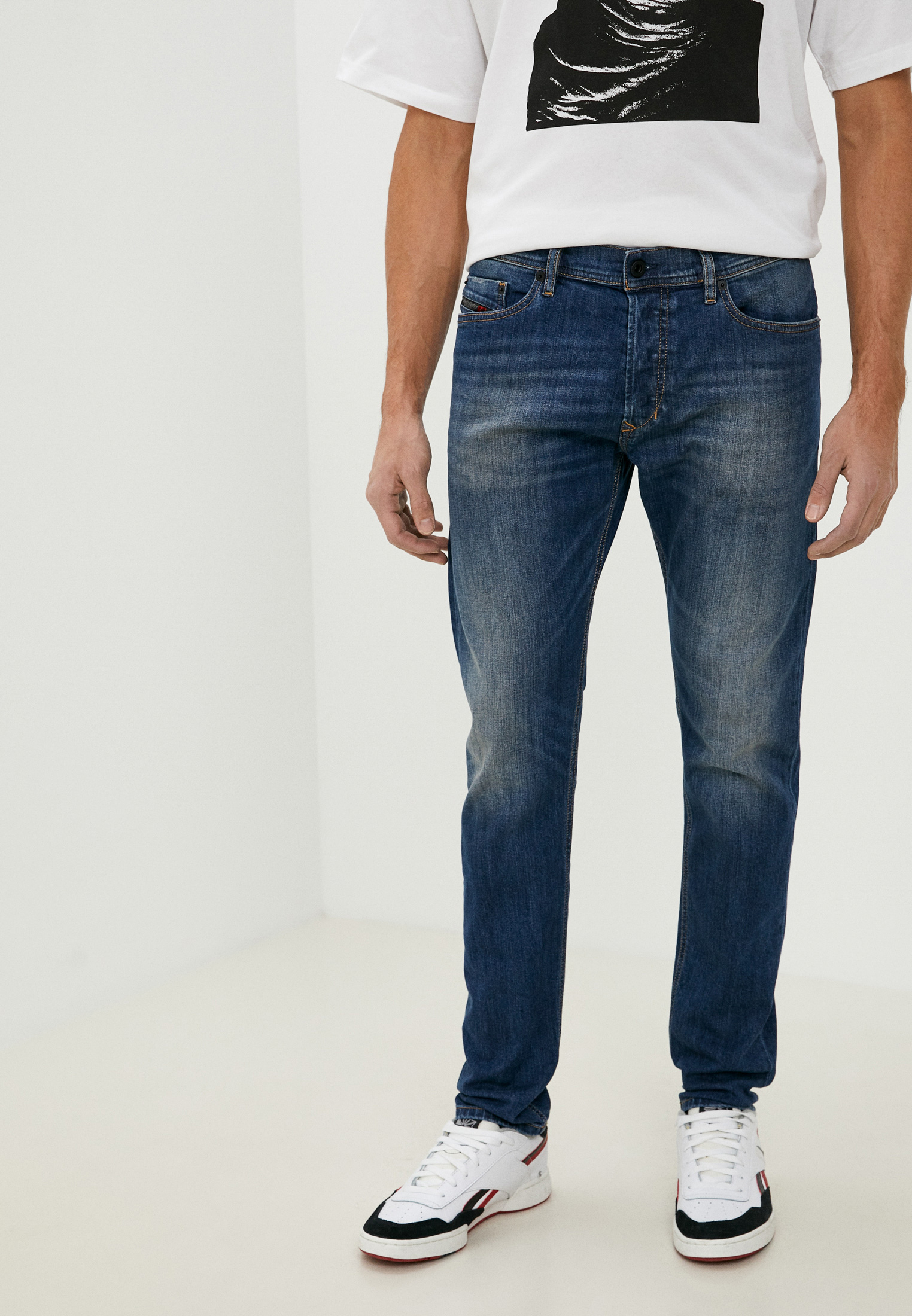 Мужские зауженные джинсы Diesel (Дизель) 00CKRI087AW: изображение 1