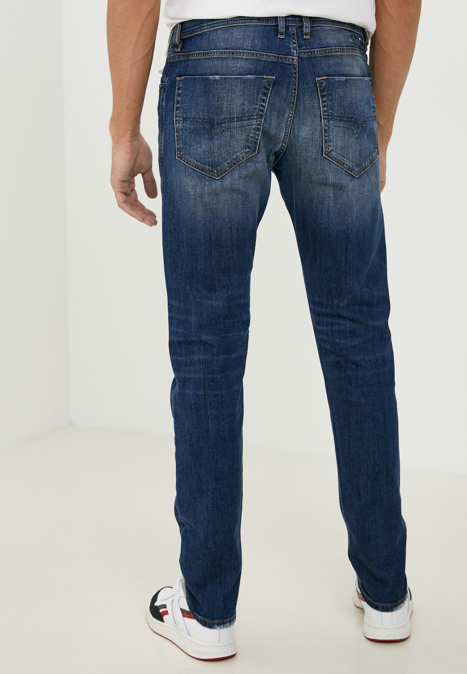 Мужские зауженные джинсы Diesel (Дизель) 00CKRI087AW: изображение 3