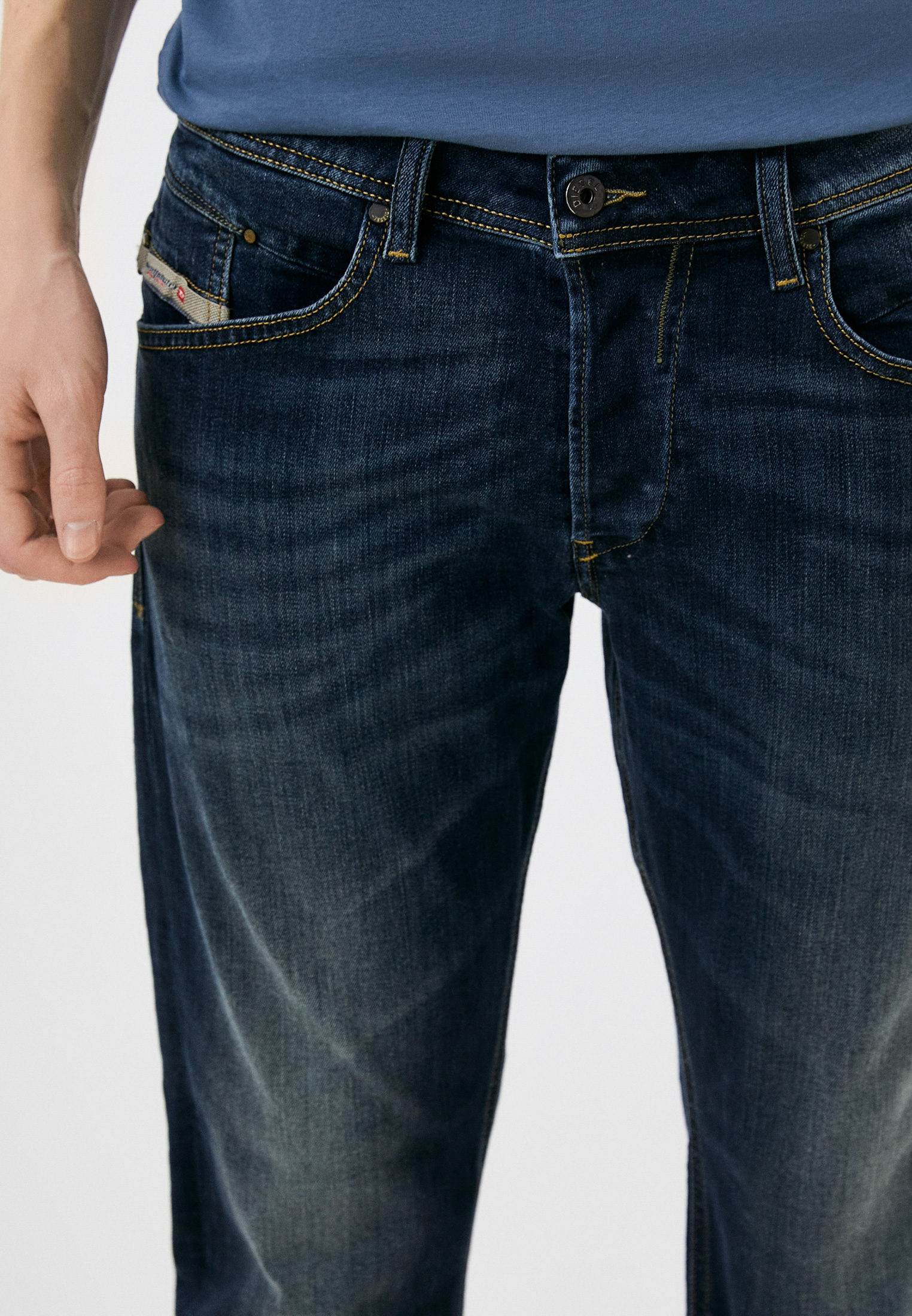 Мужские зауженные джинсы Diesel (Дизель) 00S4IN0814W: изображение 4