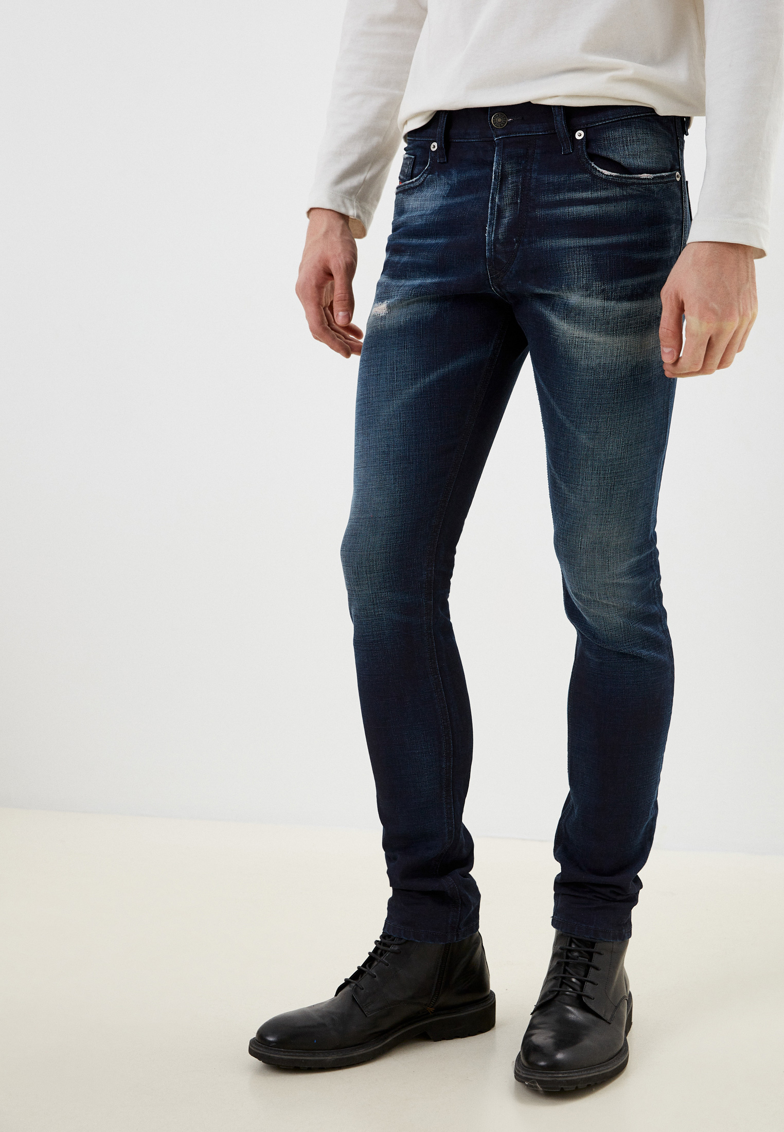 Мужские зауженные джинсы Diesel (Дизель) 00SWID009BL: изображение 1