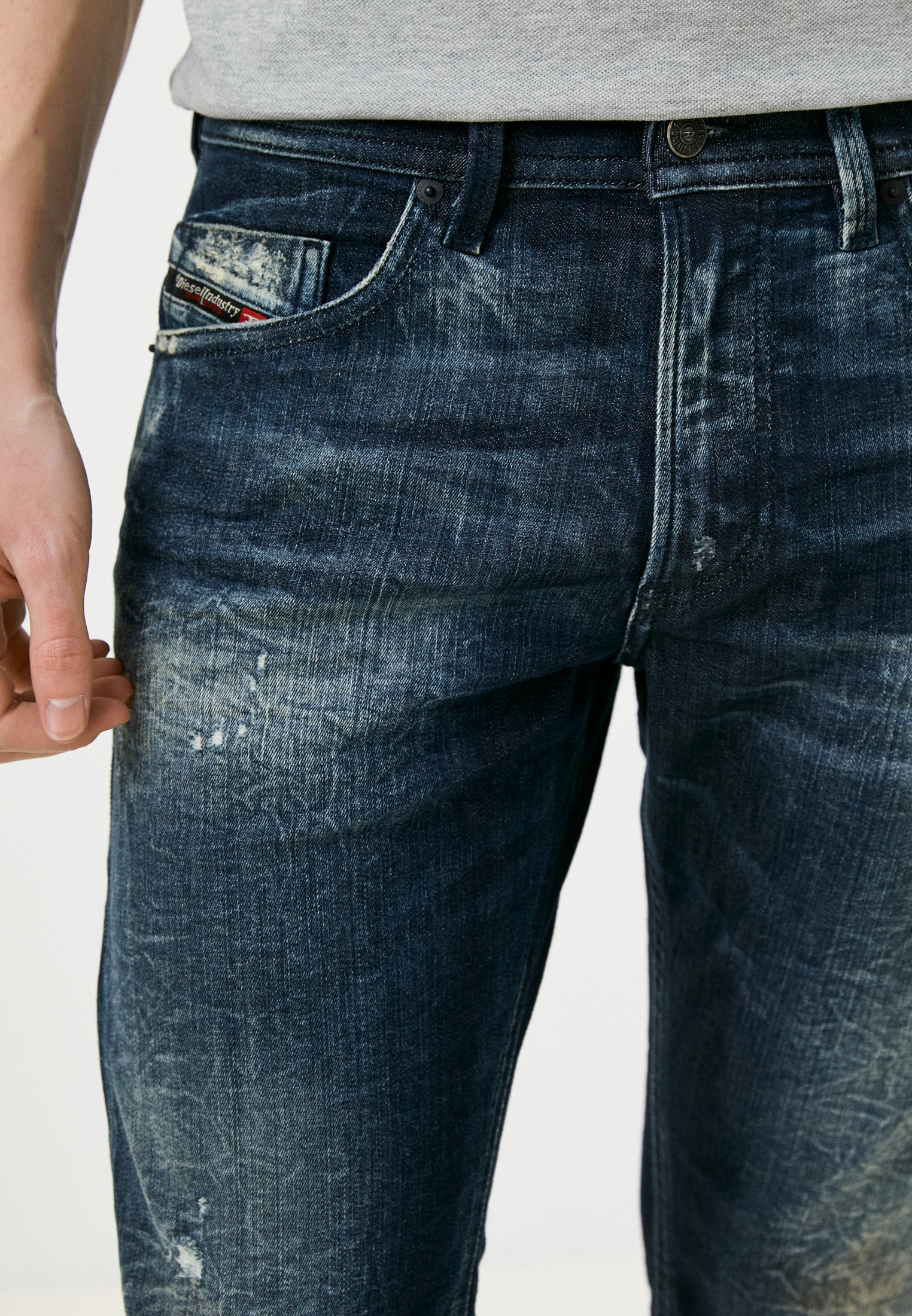 Мужские зауженные джинсы Diesel (Дизель) A01414009KI: изображение 4