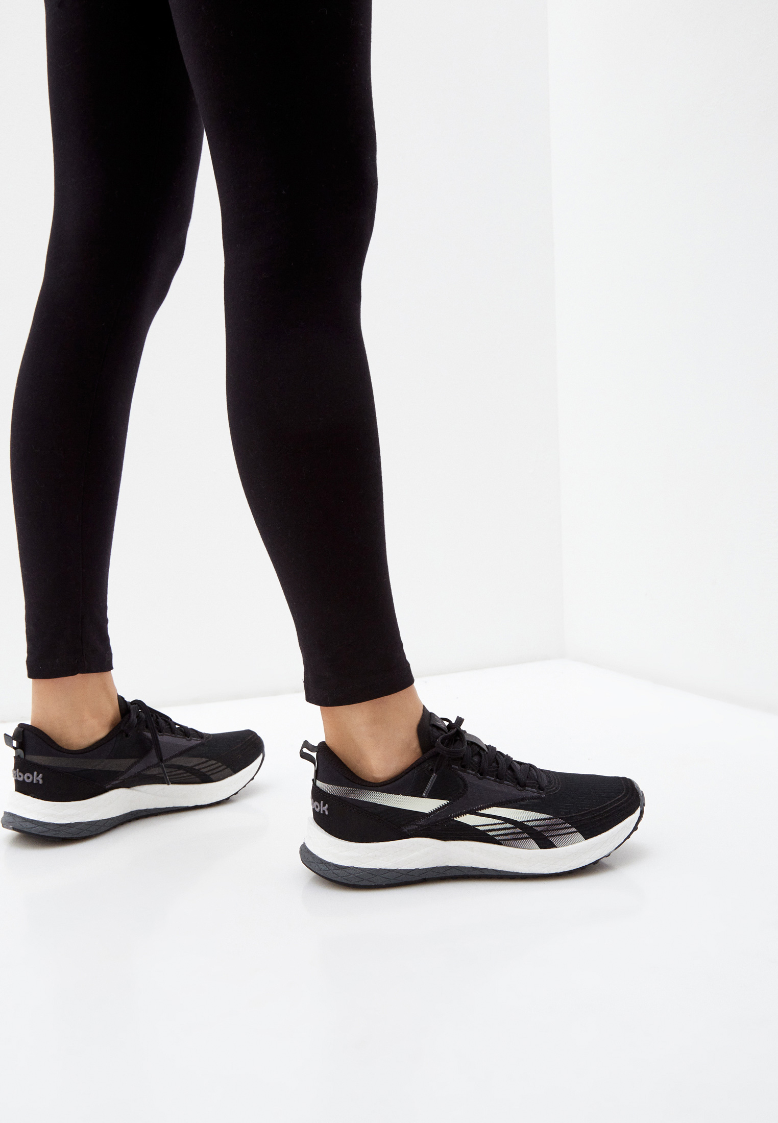 Женские кроссовки Reebok (Рибок) GY2390 купить за 8390 руб.