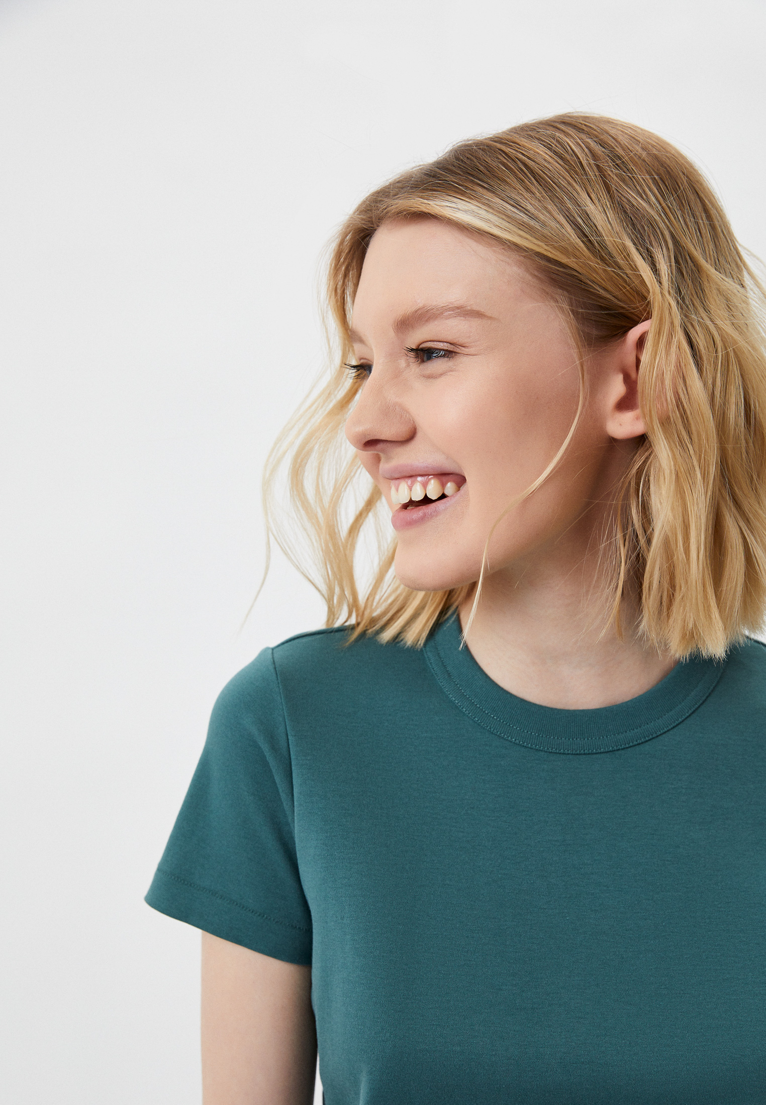 Футболка с коротким рукавом женский UNIQLO 241-444517(22-04) купить за ...