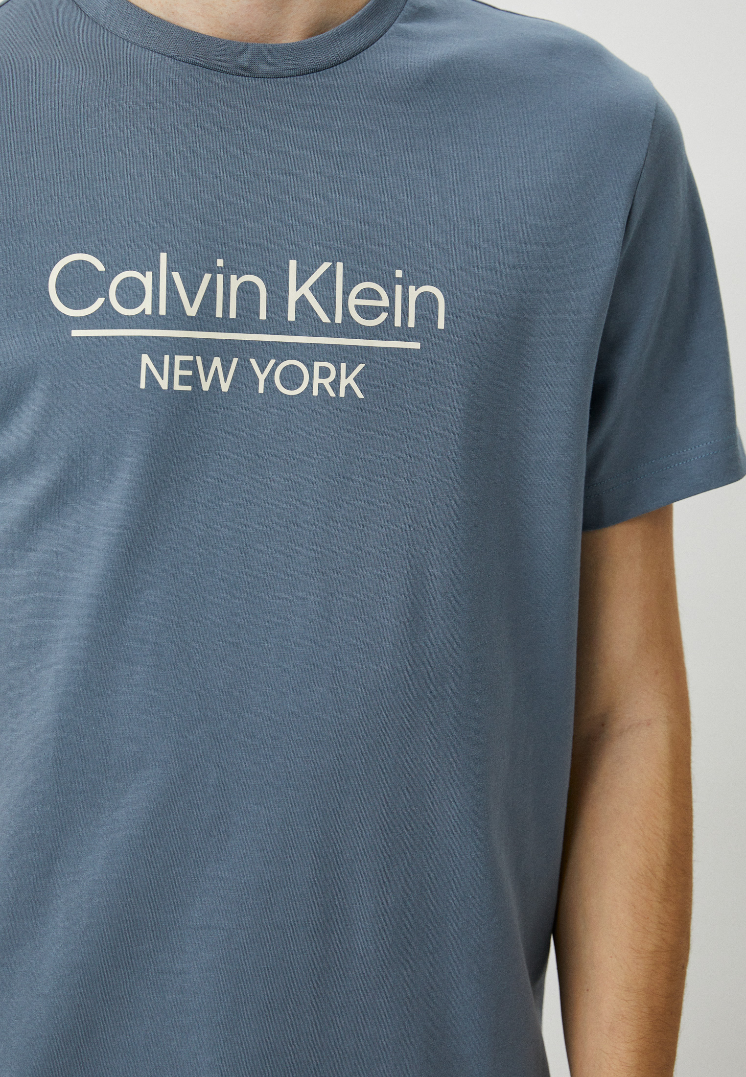 Мужская футболка Calvin Klein (Кельвин Кляйн) K10K110793: изображение 4