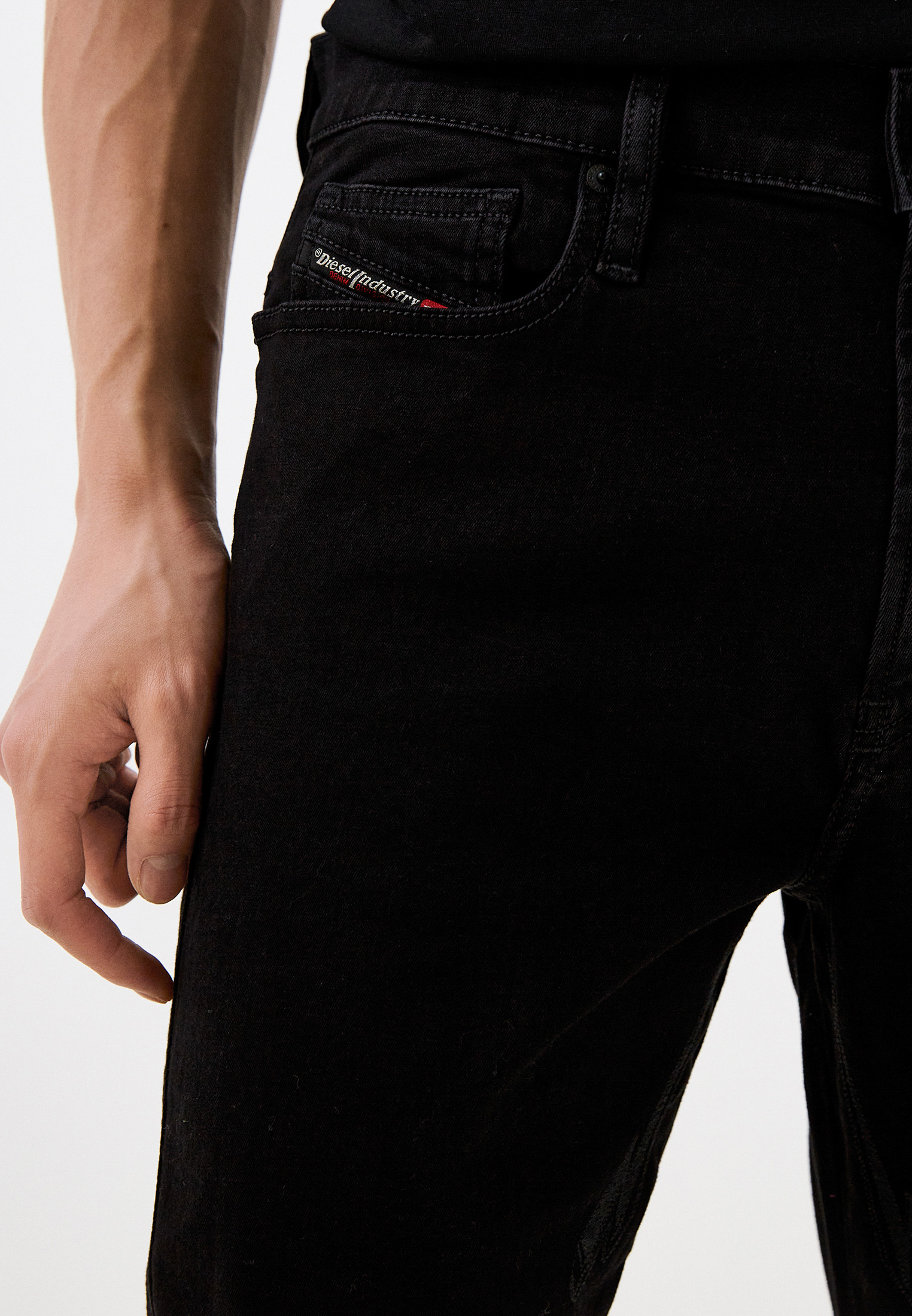 Мужские зауженные джинсы Diesel (Дизель) A02025069TI: изображение 4