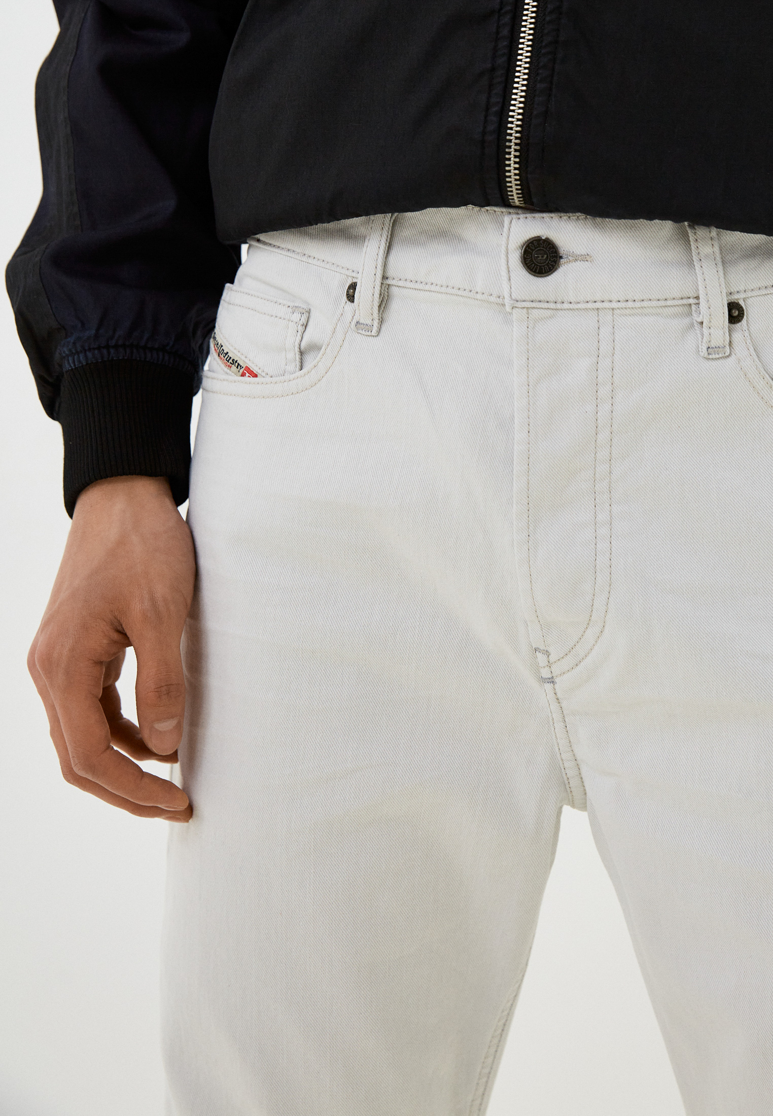 Мужские зауженные джинсы Diesel (Дизель) A02610003AF: изображение 4
