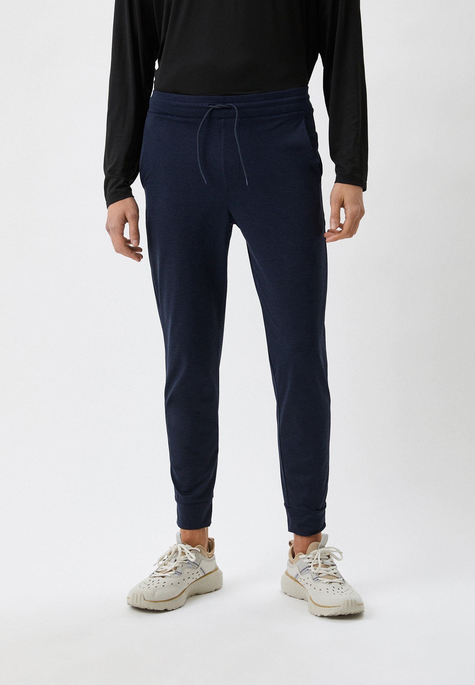 UNIQLO 341 433054 12 26 1501
