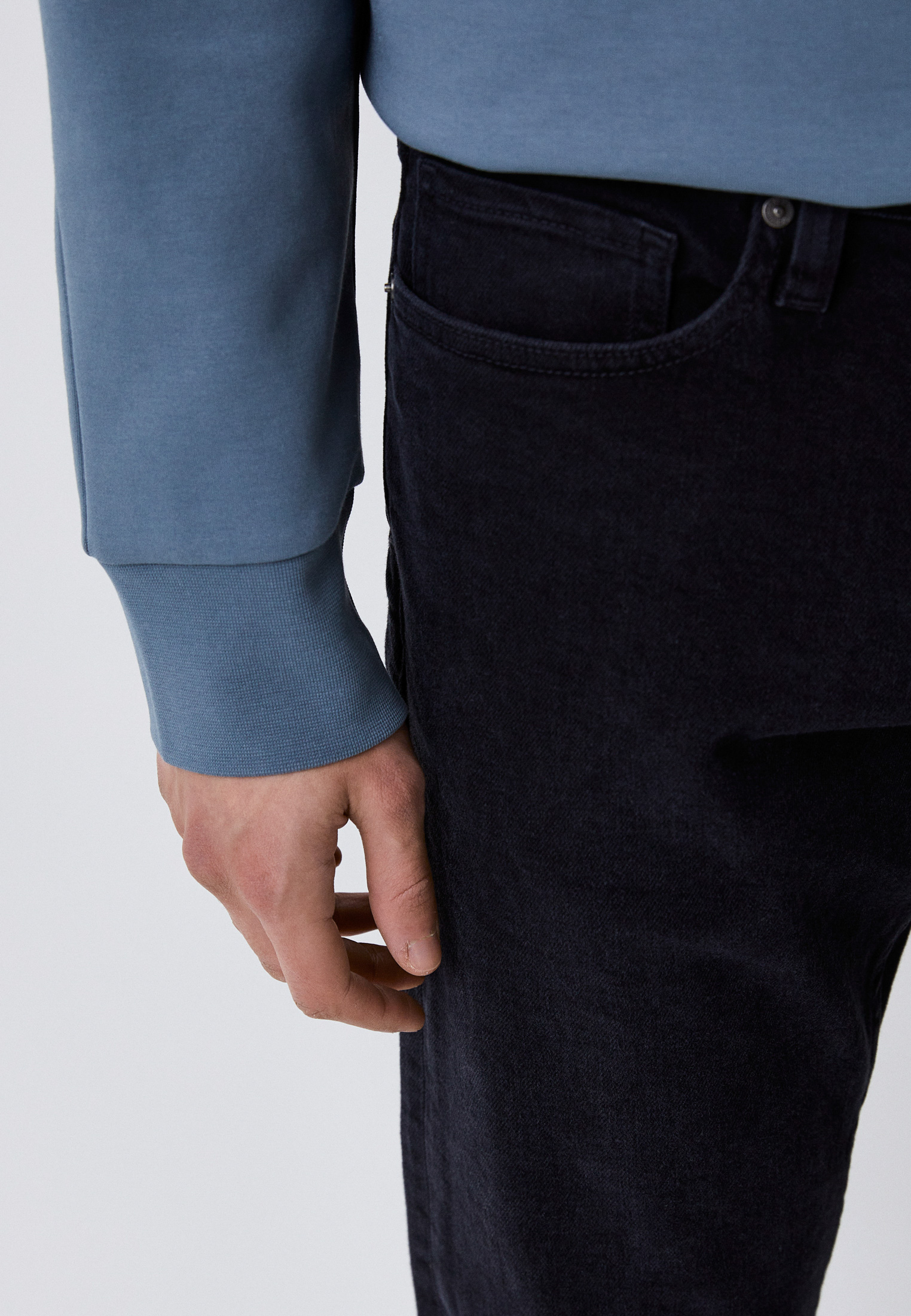 Мужские зауженные джинсы Calvin Klein (Кельвин Кляйн) K10K111240: изображение 4