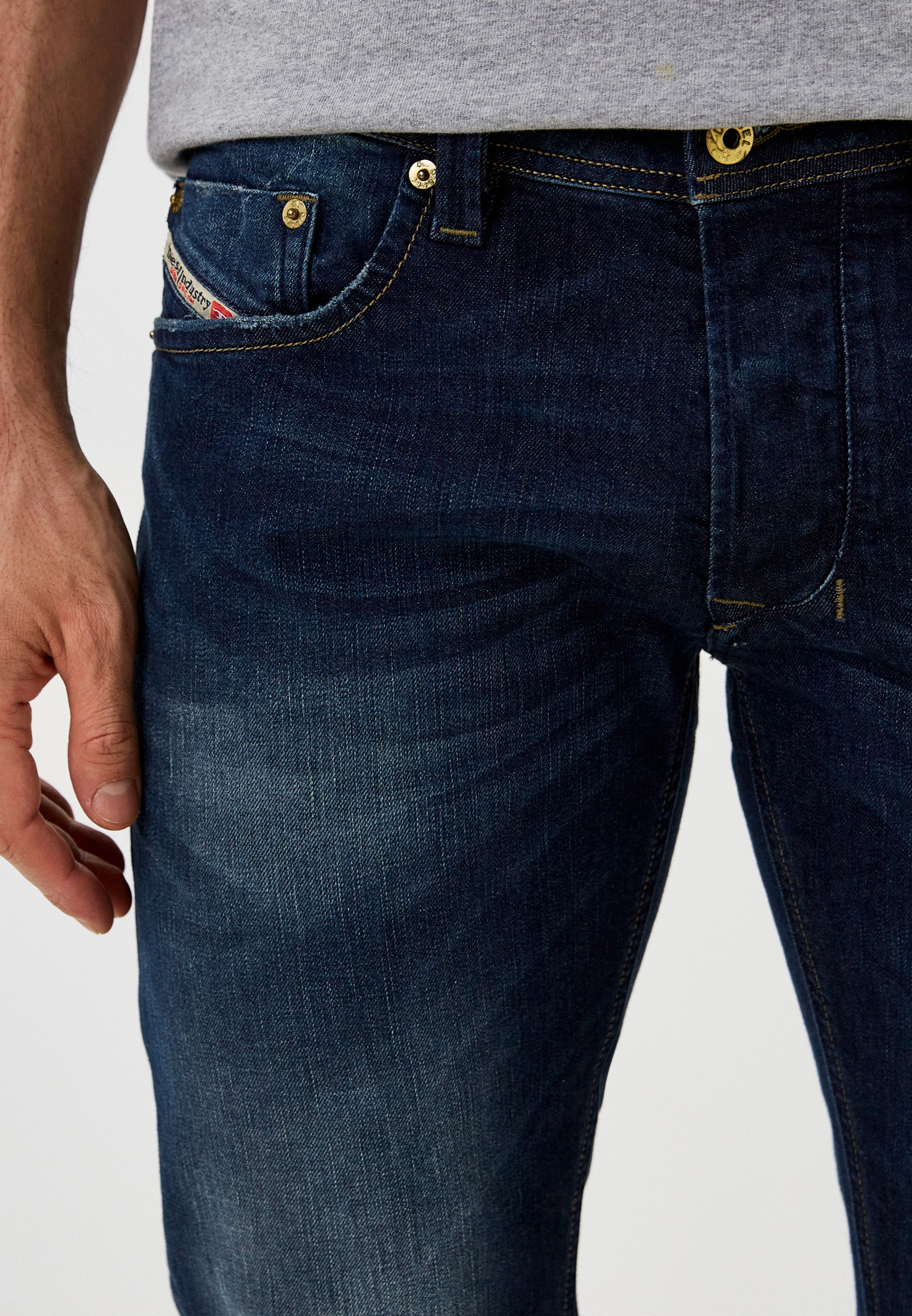 Мужские зауженные джинсы Diesel (Дизель) A003890IHAQ: изображение 7