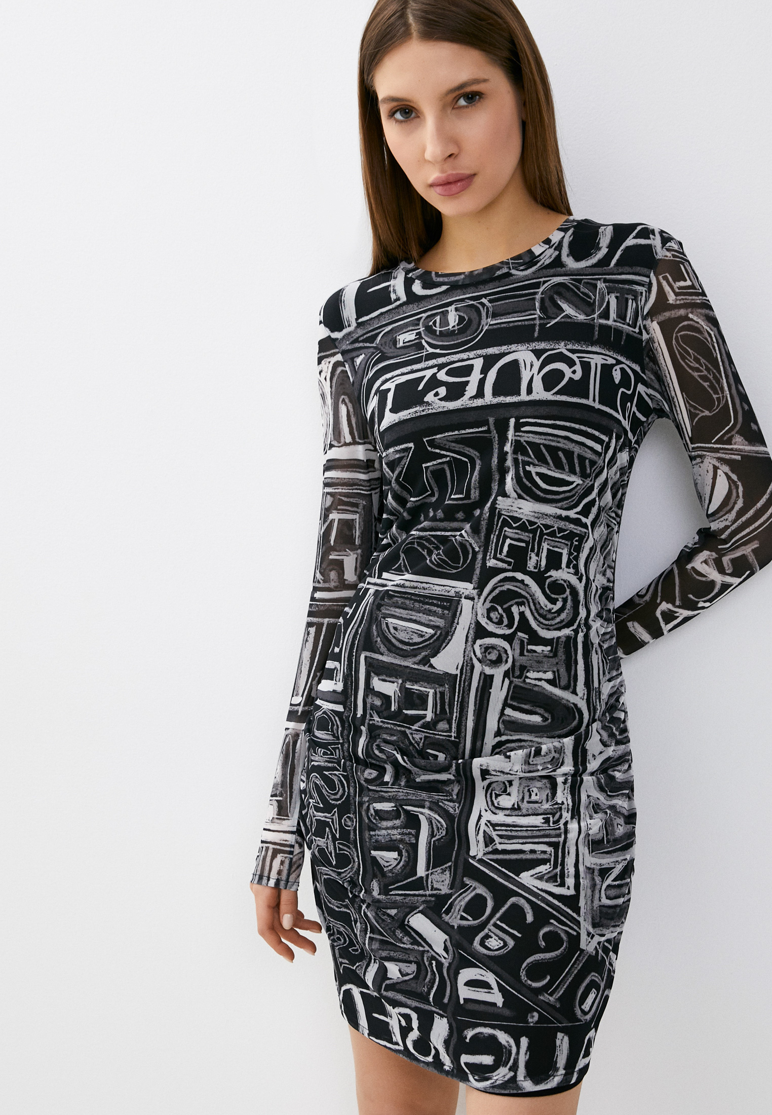 Платье женское Desigual (Дезигуаль) 23SWVK23 купить за 6260 руб.