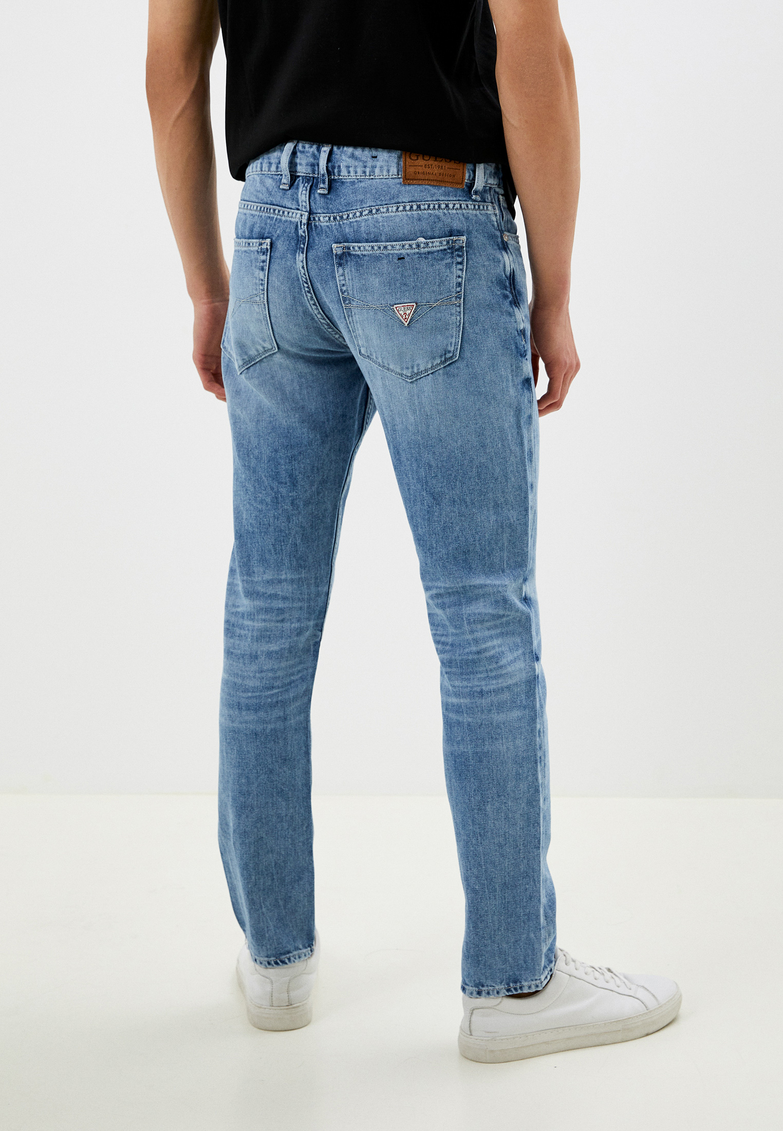 Зауженные джинсы Guess (Гесс) M3GAS2D4Z43: изображение 3