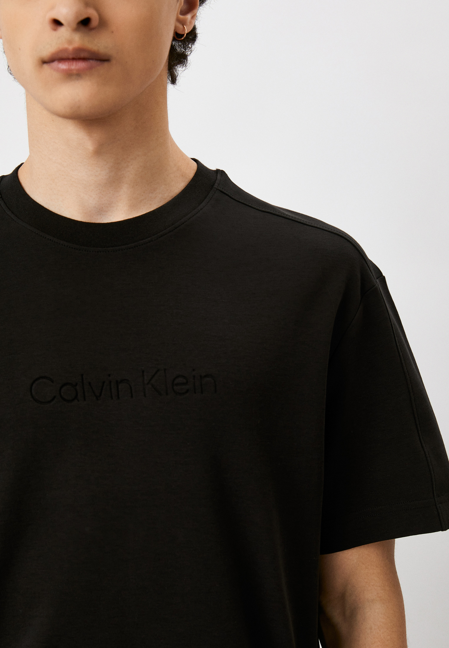 Мужская футболка Calvin Klein (Кельвин Кляйн) K10K109900: изображение 4