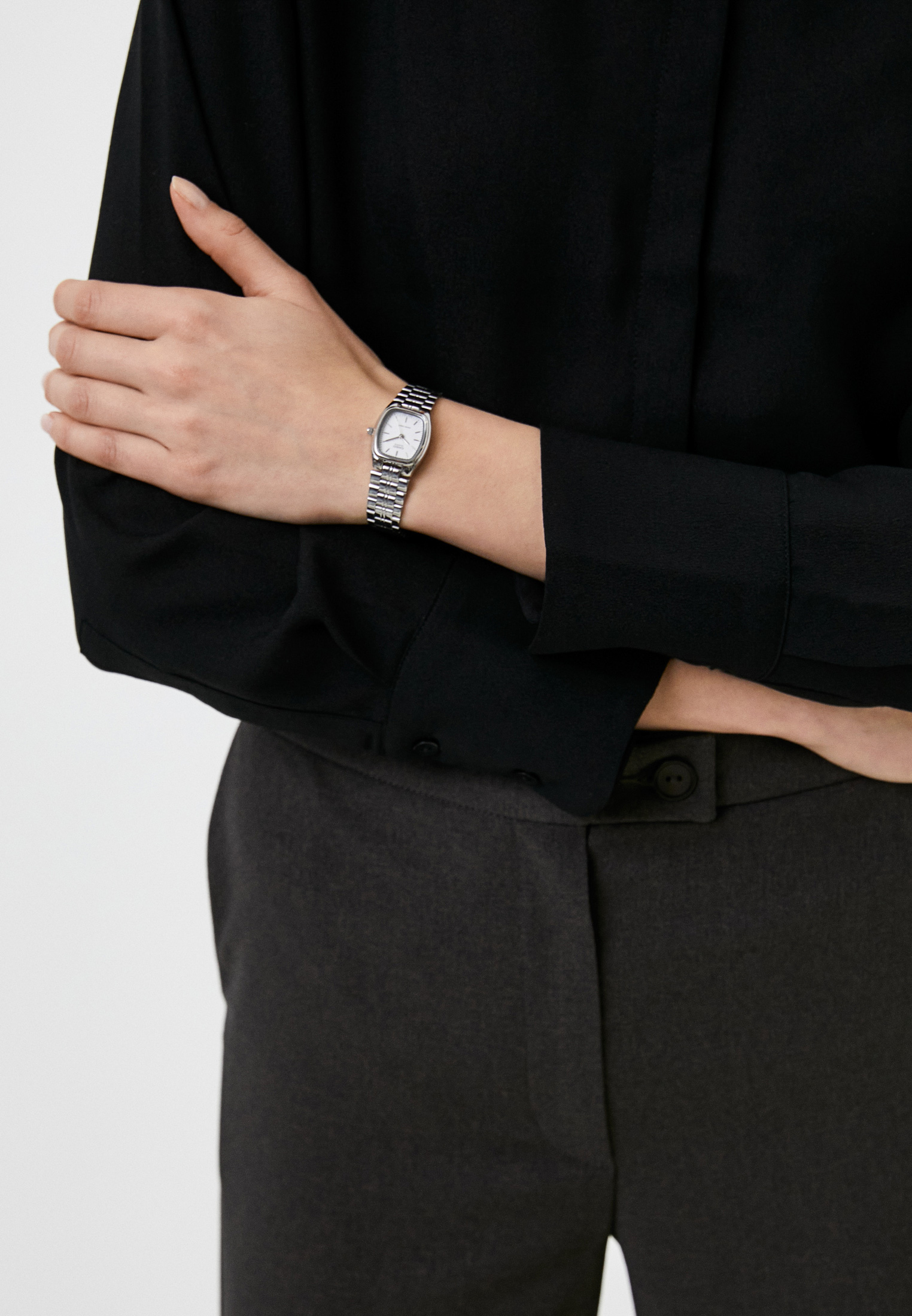Montre Bracelet Femme Casio LTP-1169D-7A - Cadran Argenté, Mouvement Quartz, Design élégant Et Minimaliste