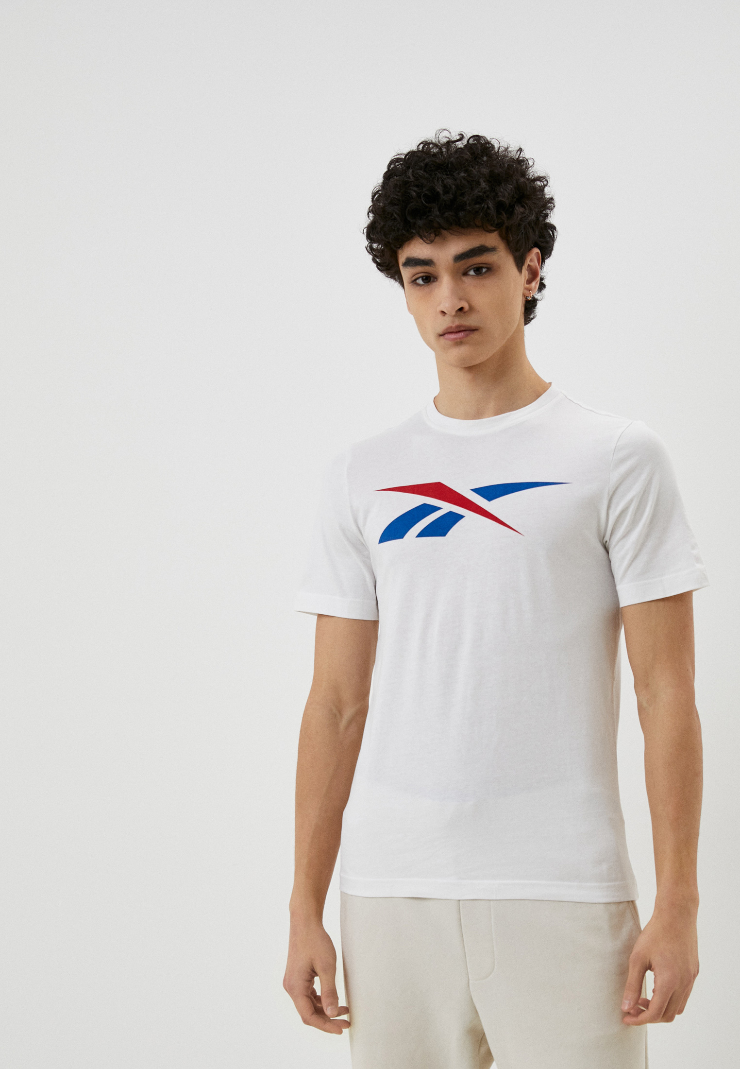 Футболка мужская Reebok (Рибок) HS4899 купить за 2399 руб.