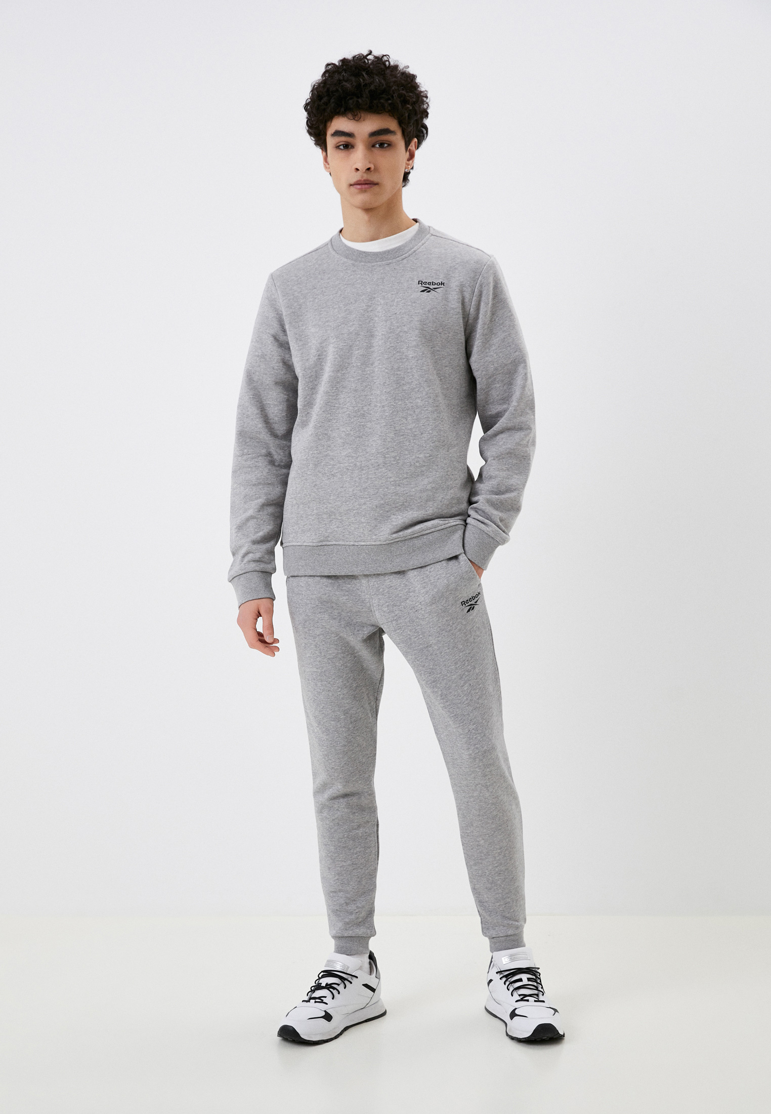 Мужские спортивные брюки Reebok (Рибок) HZ8785 купить за 2914 руб.