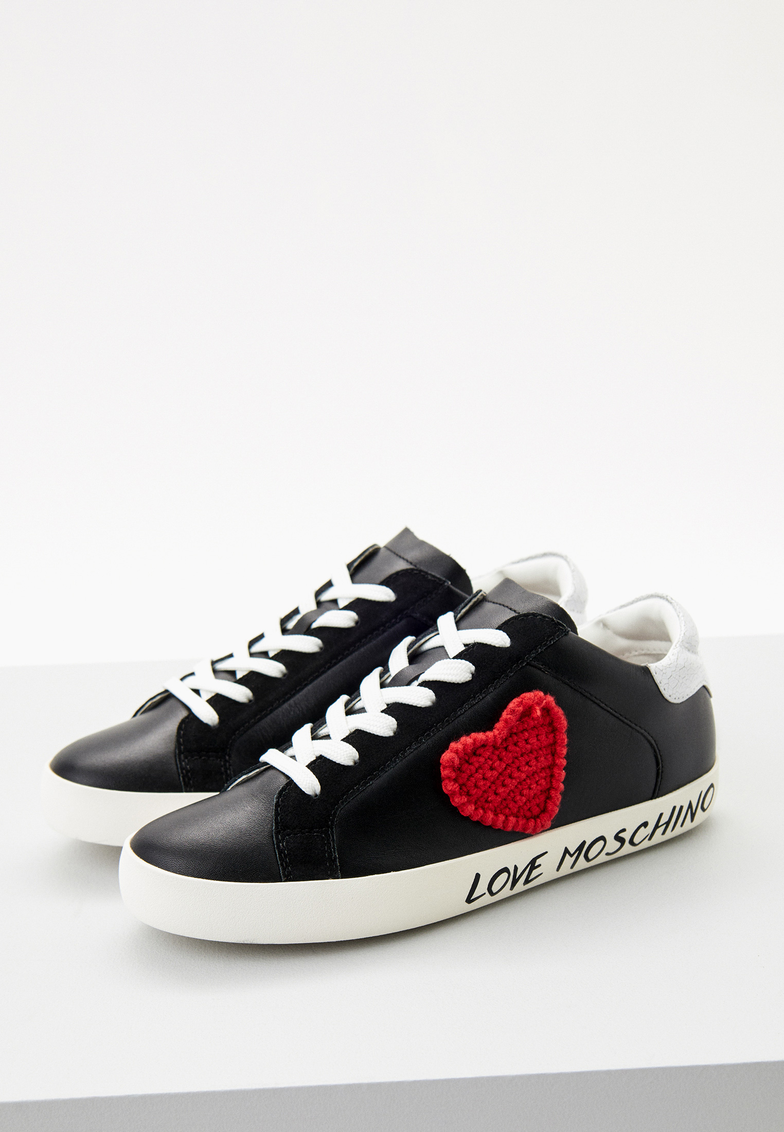 Кеды лав москино. Белые кроссовки love moschino. Кеды love moschino женские. Кеды love moschino женские. Кеды love.