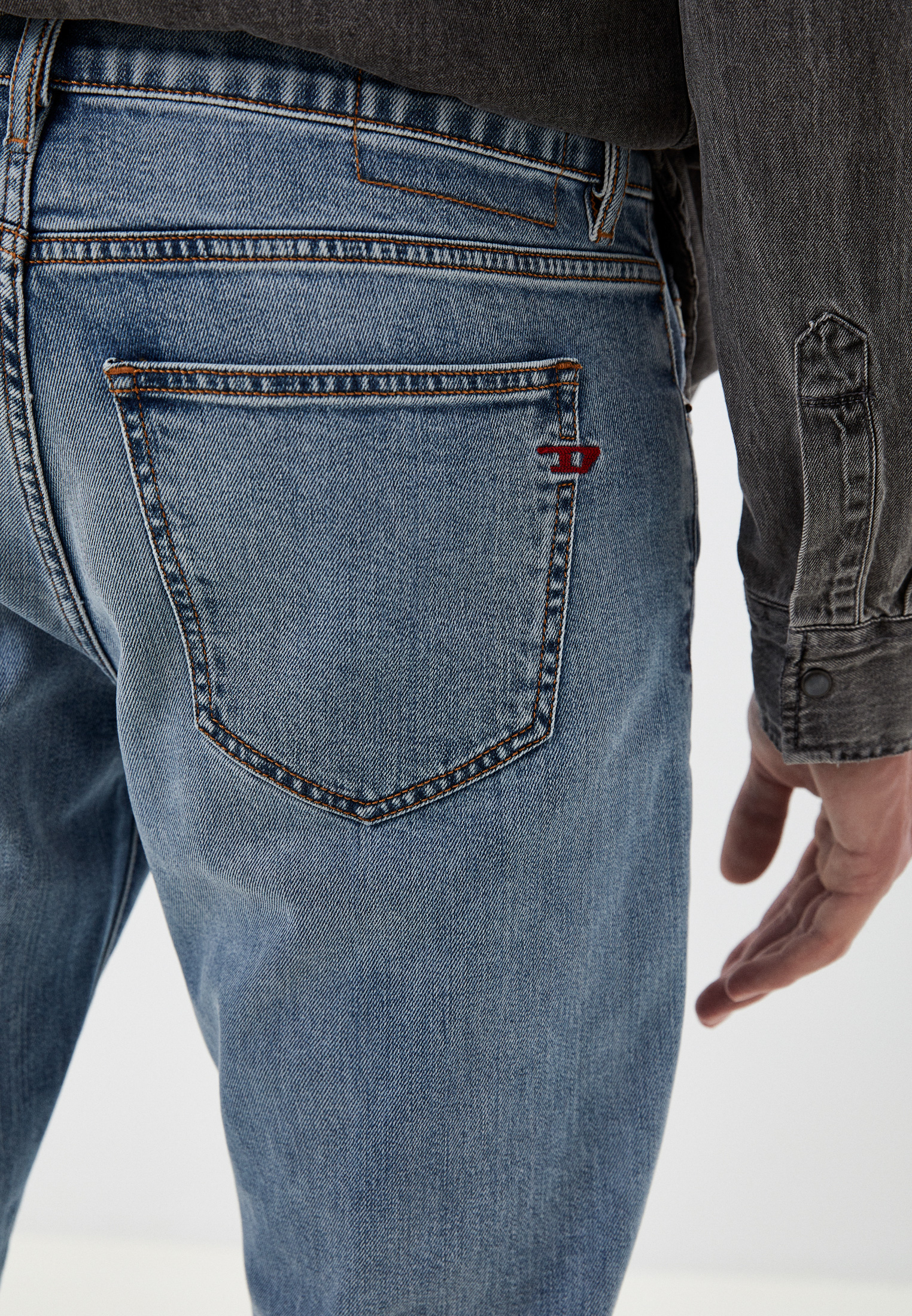 Мужские зауженные джинсы Diesel (Дизель) A0355809C62: изображение 12
