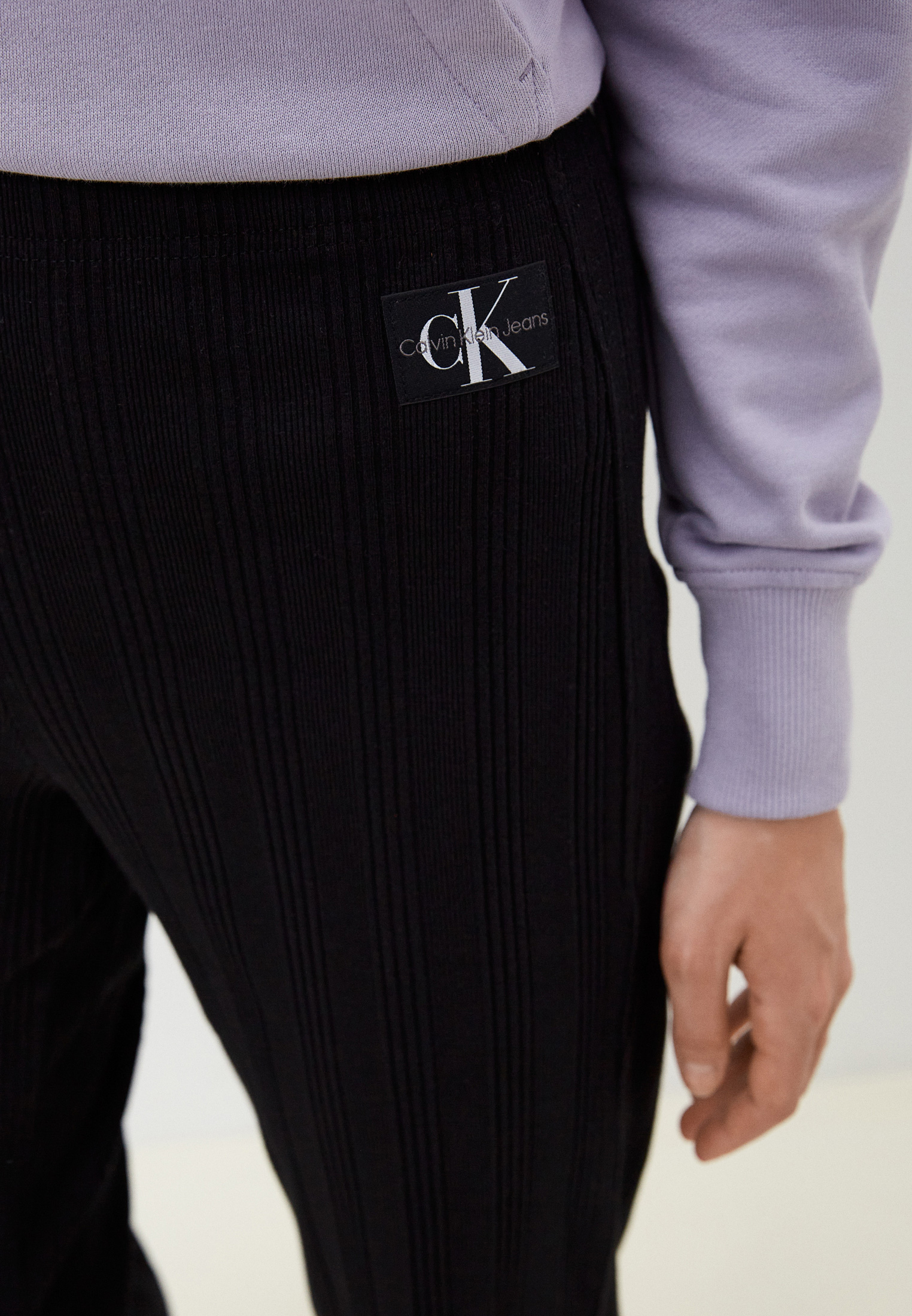 Женские спортивные брюки Calvin Klein Jeans J20J221597 купить за 5355 руб.