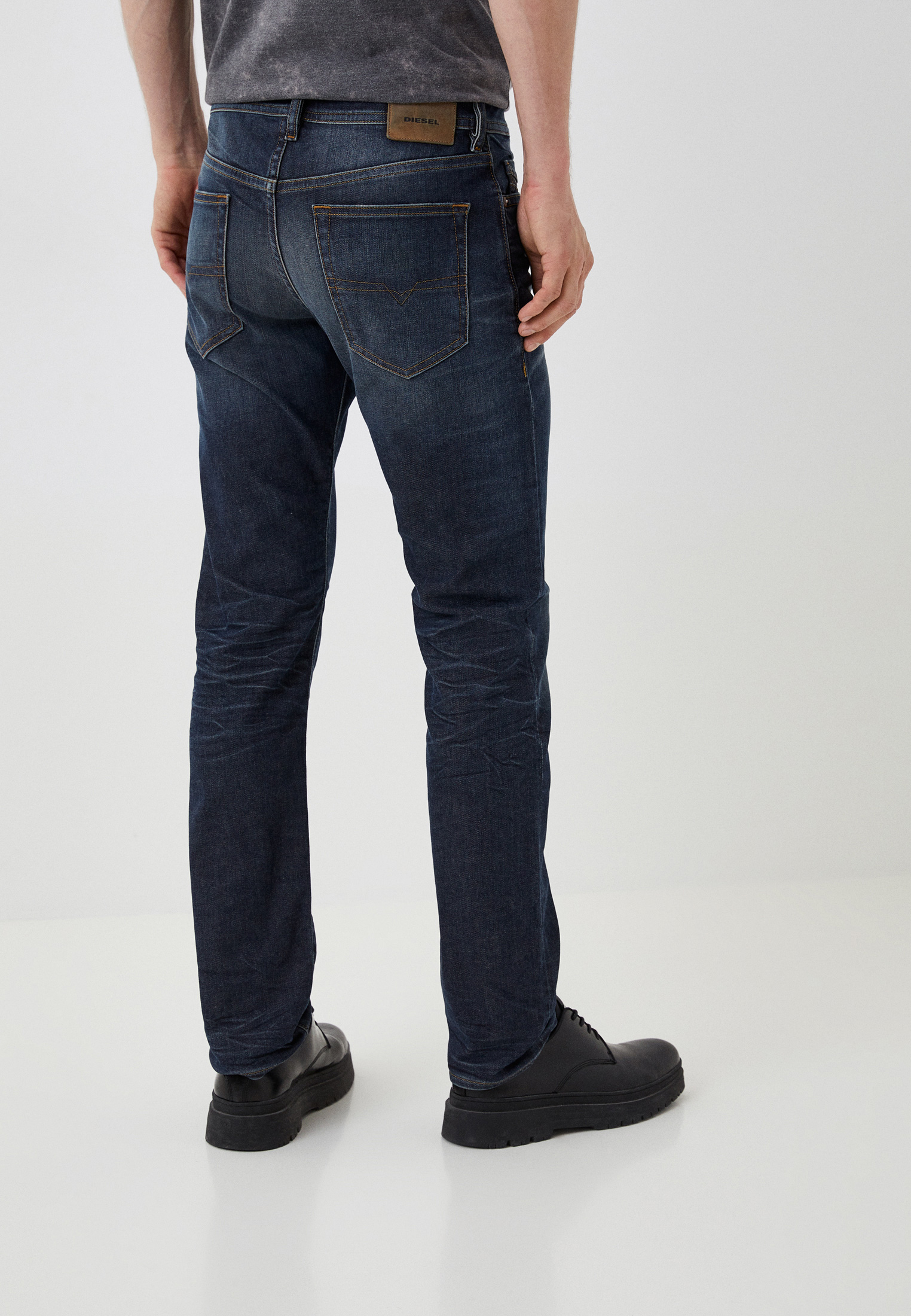 Мужские зауженные джинсы Diesel (Дизель) 00SDHB084ZU: изображение 19