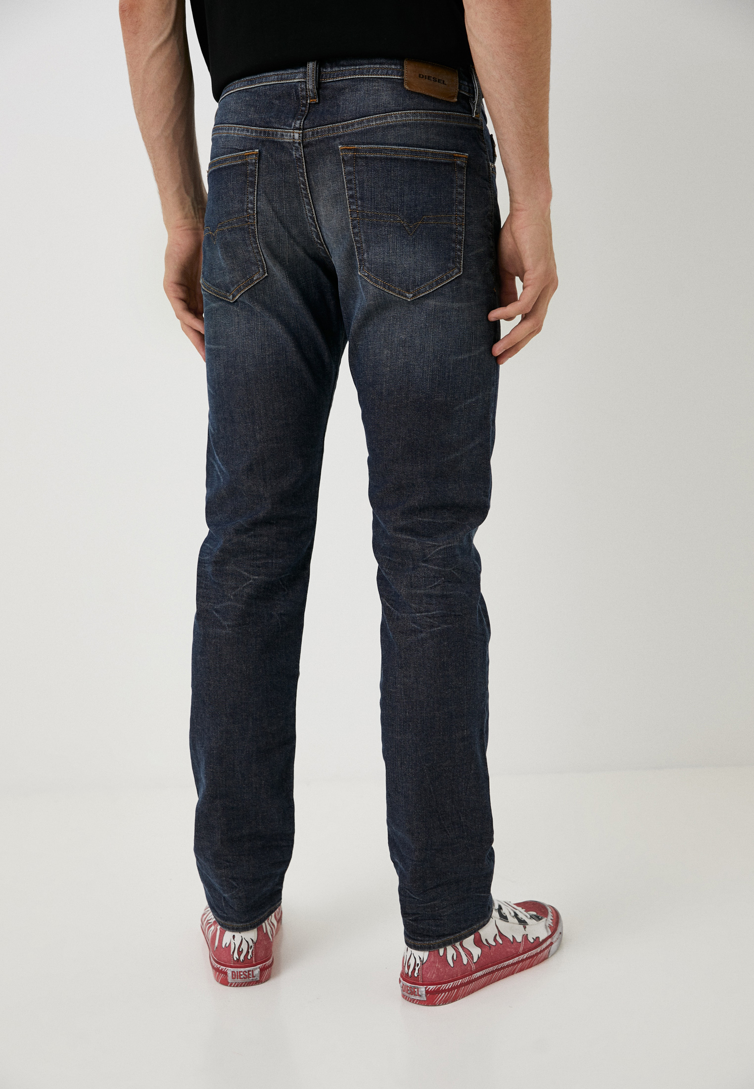 Мужские зауженные джинсы Diesel (Дизель) 00SDHA084ZU: изображение 3
