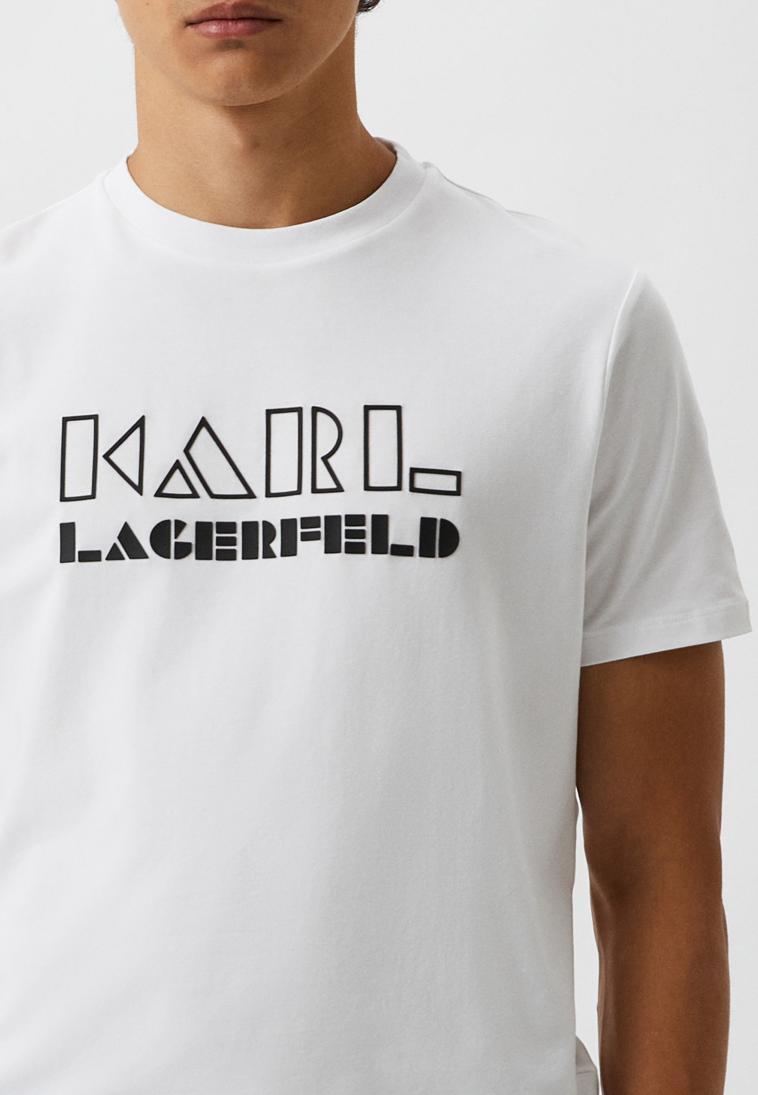 Футболка мужская Karl Lagerfeld 755060-533221 купить за 7000 руб.