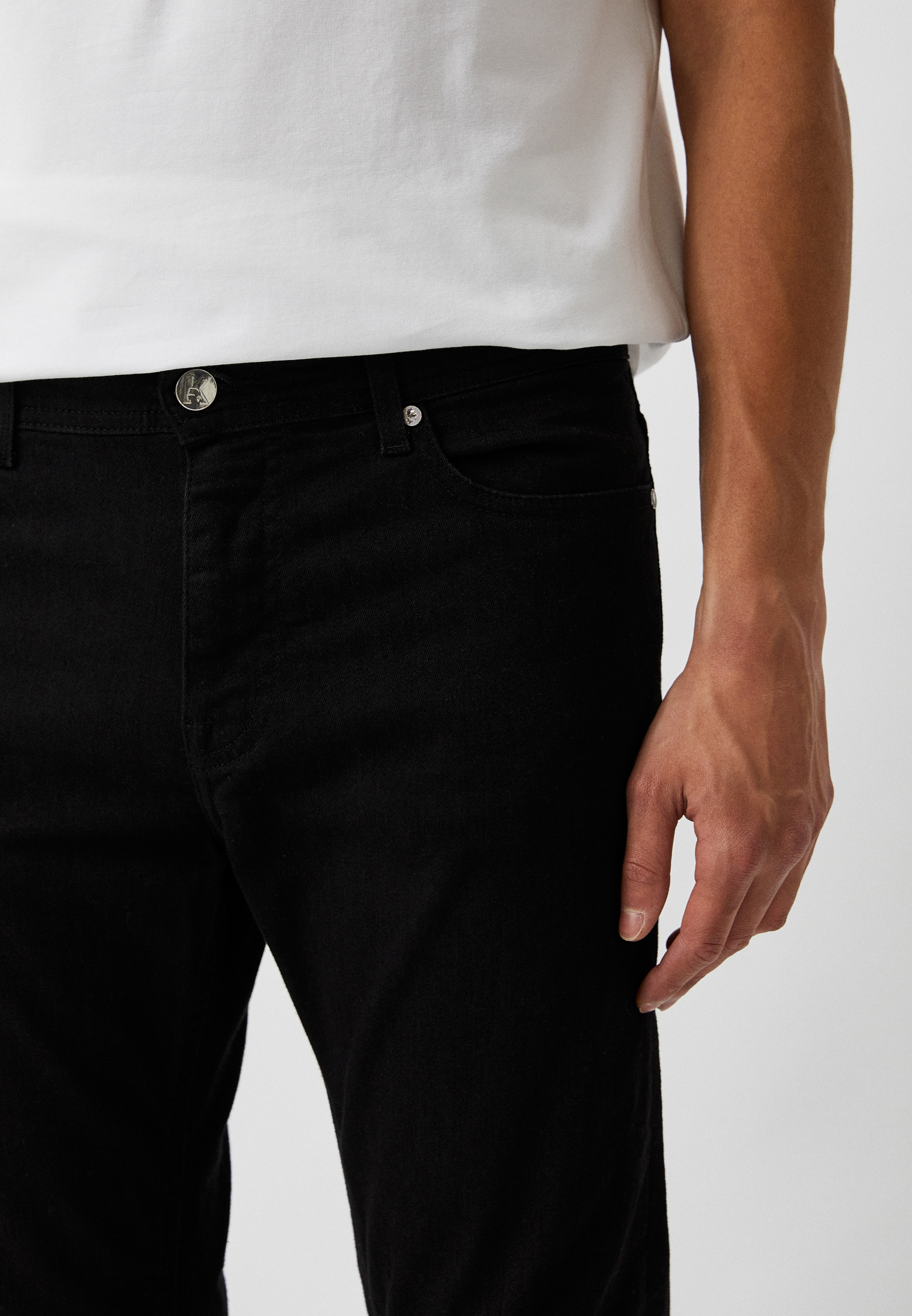 Мужские зауженные джинсы Karl Lagerfeld (Карл Лагерфельд) 265840-500830: изображение 4