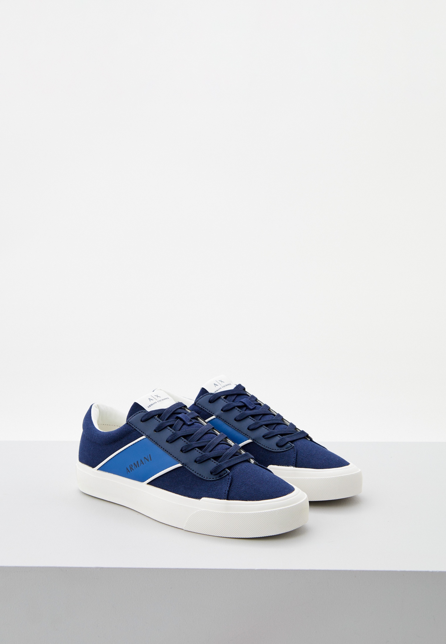 Мужские кеды Armani Exchange XUX165 XV652 купить за 10430 руб.