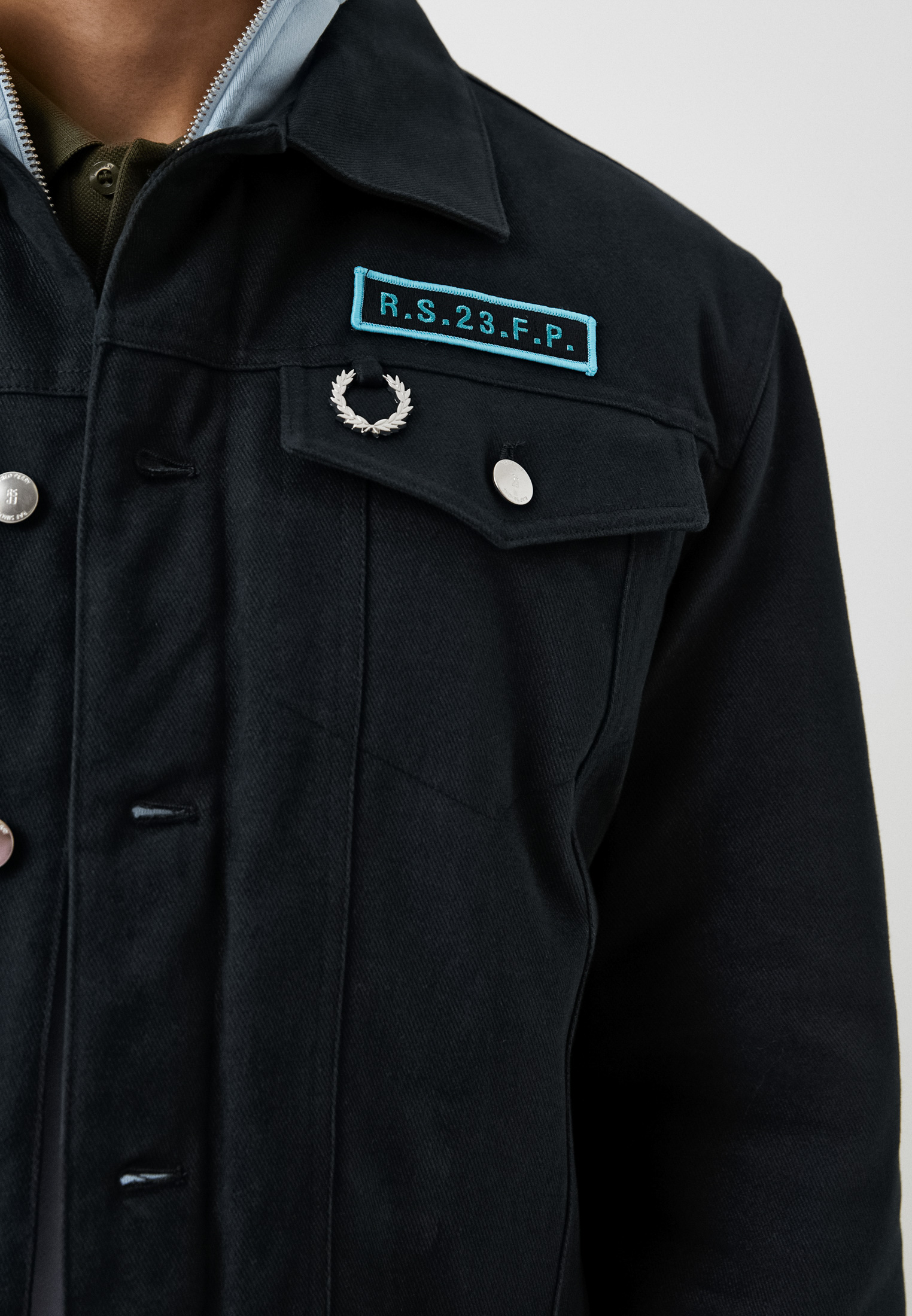 Джинсовая куртка мужская Fred Perry SJ4226 купить за 36794 руб.