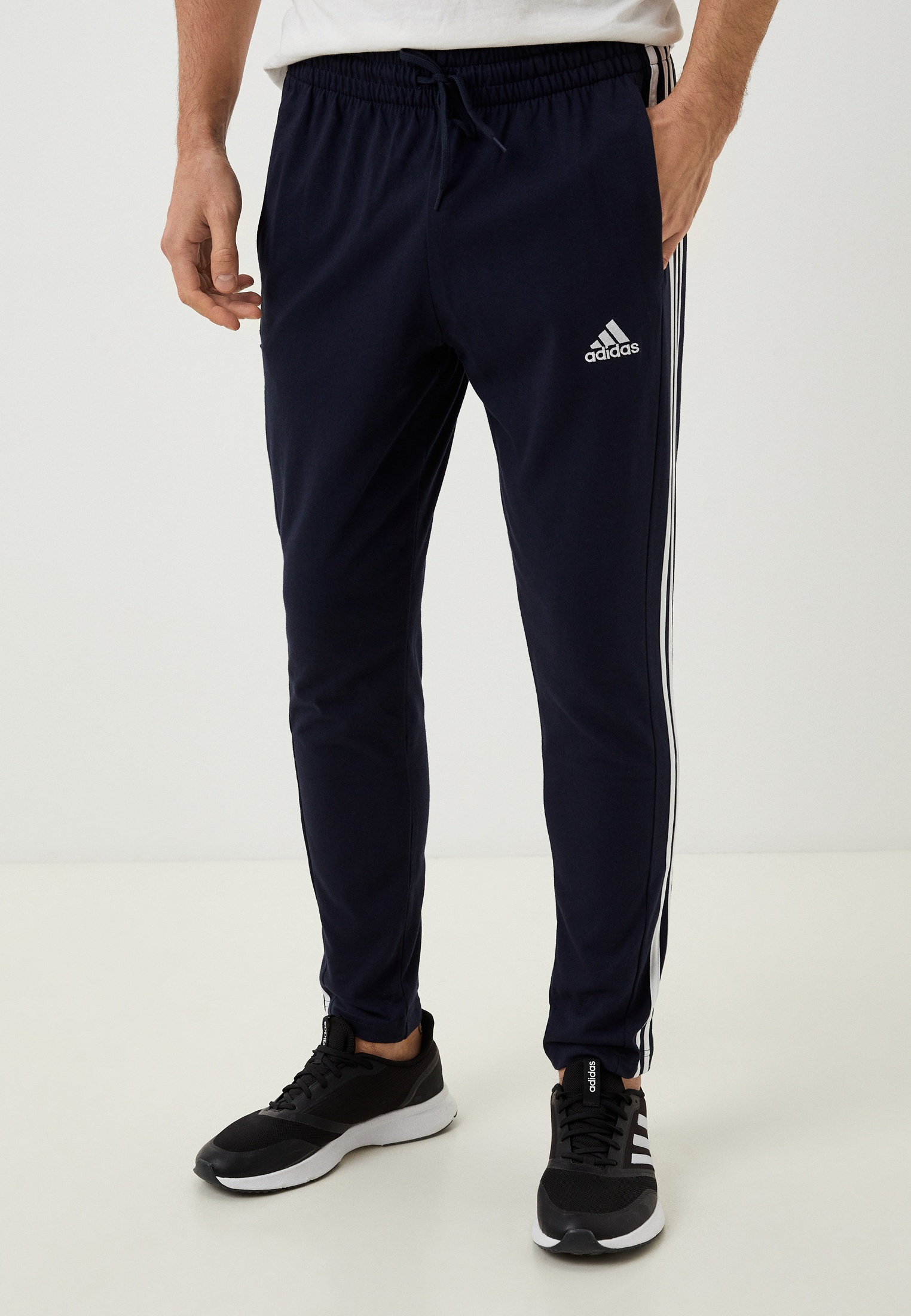 Мужские брюки Adidas (Адидас) IC0045