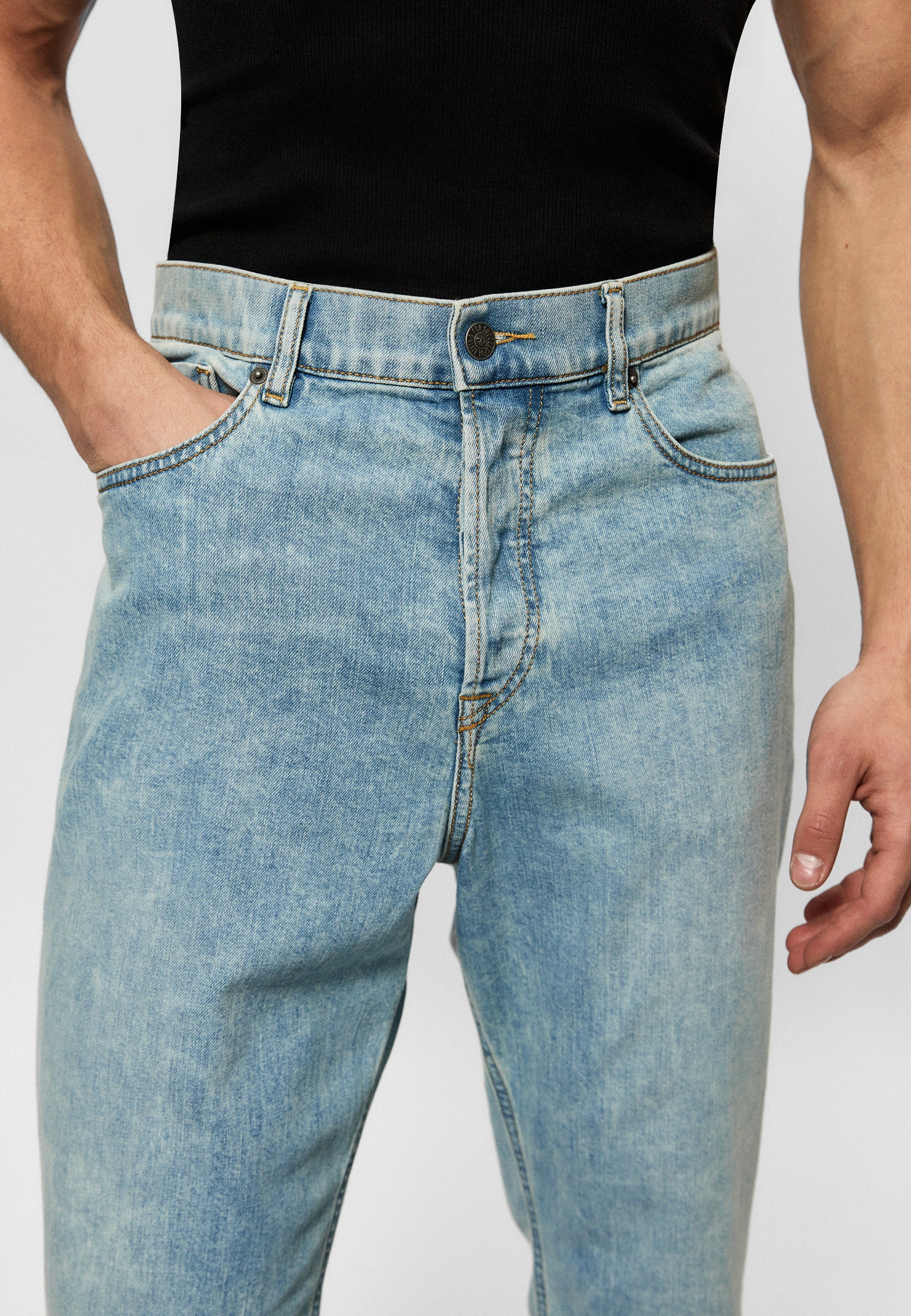 Мужские зауженные джинсы Diesel (Дизель) A035710GDAM: изображение 8