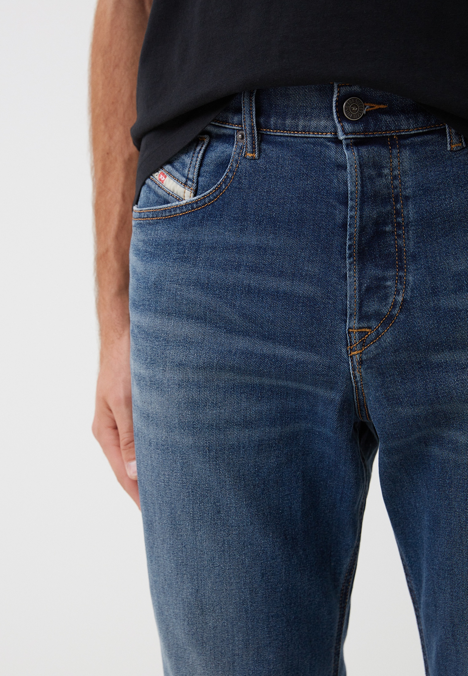 Мужские зауженные джинсы Diesel (Дизель) A0357309D54: изображение 4